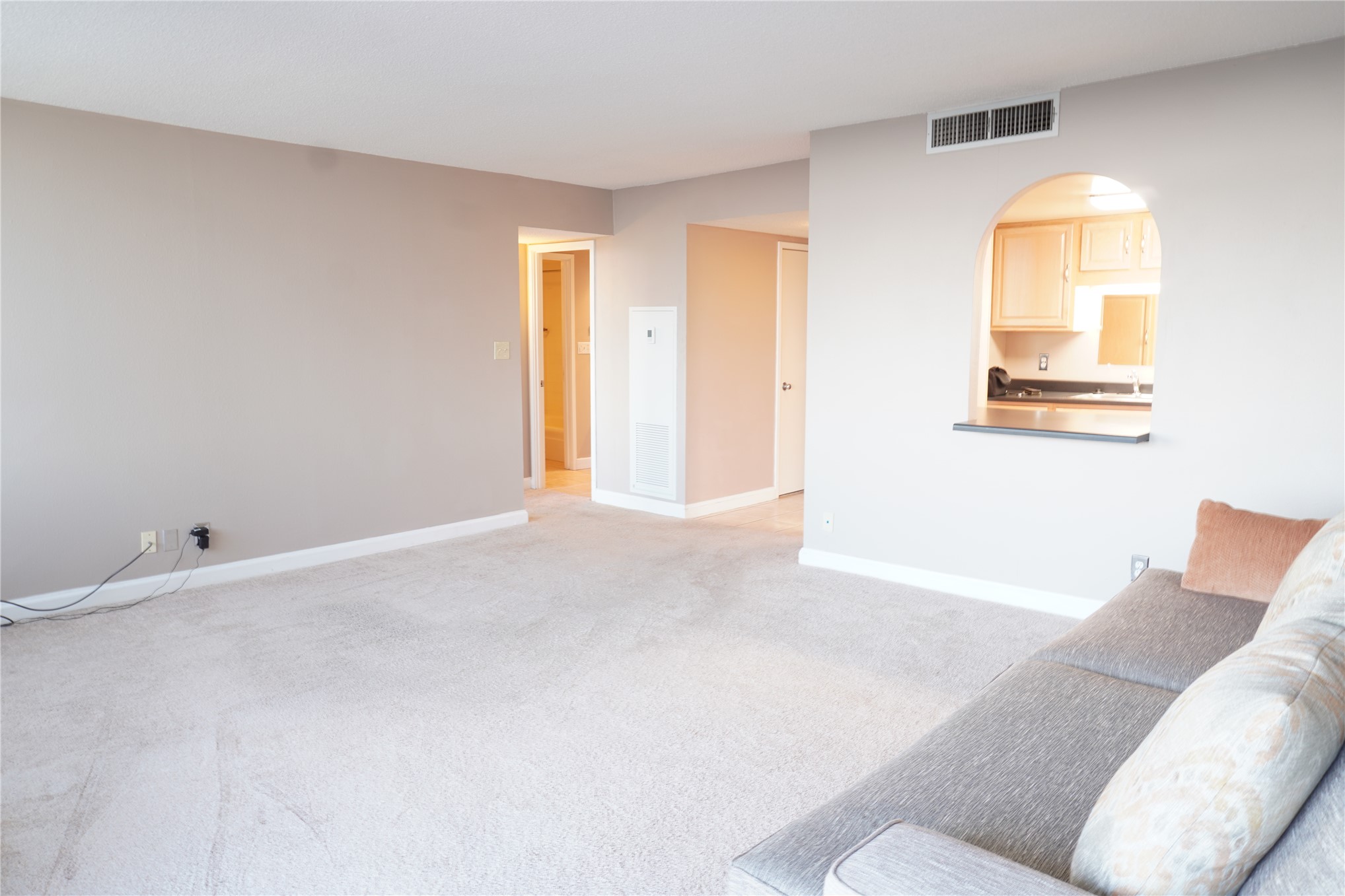 Home in Tulsa, OK 74119 — photo 3