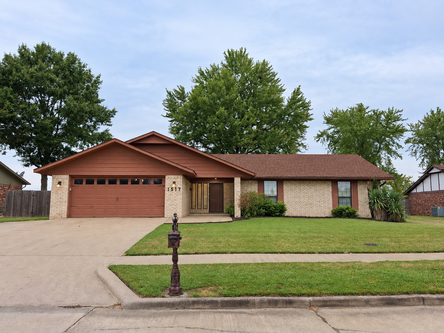1517 Merlin Circle — photo