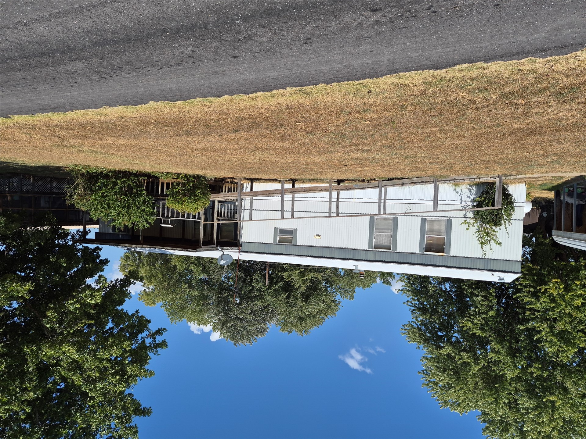 441055 E Cedar Crest Drive E — photo