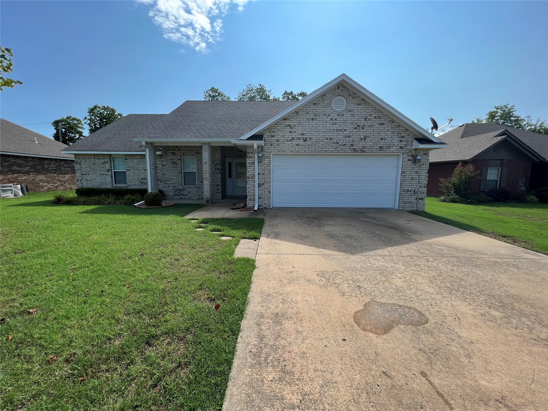 3917 Rosewood Place — photo