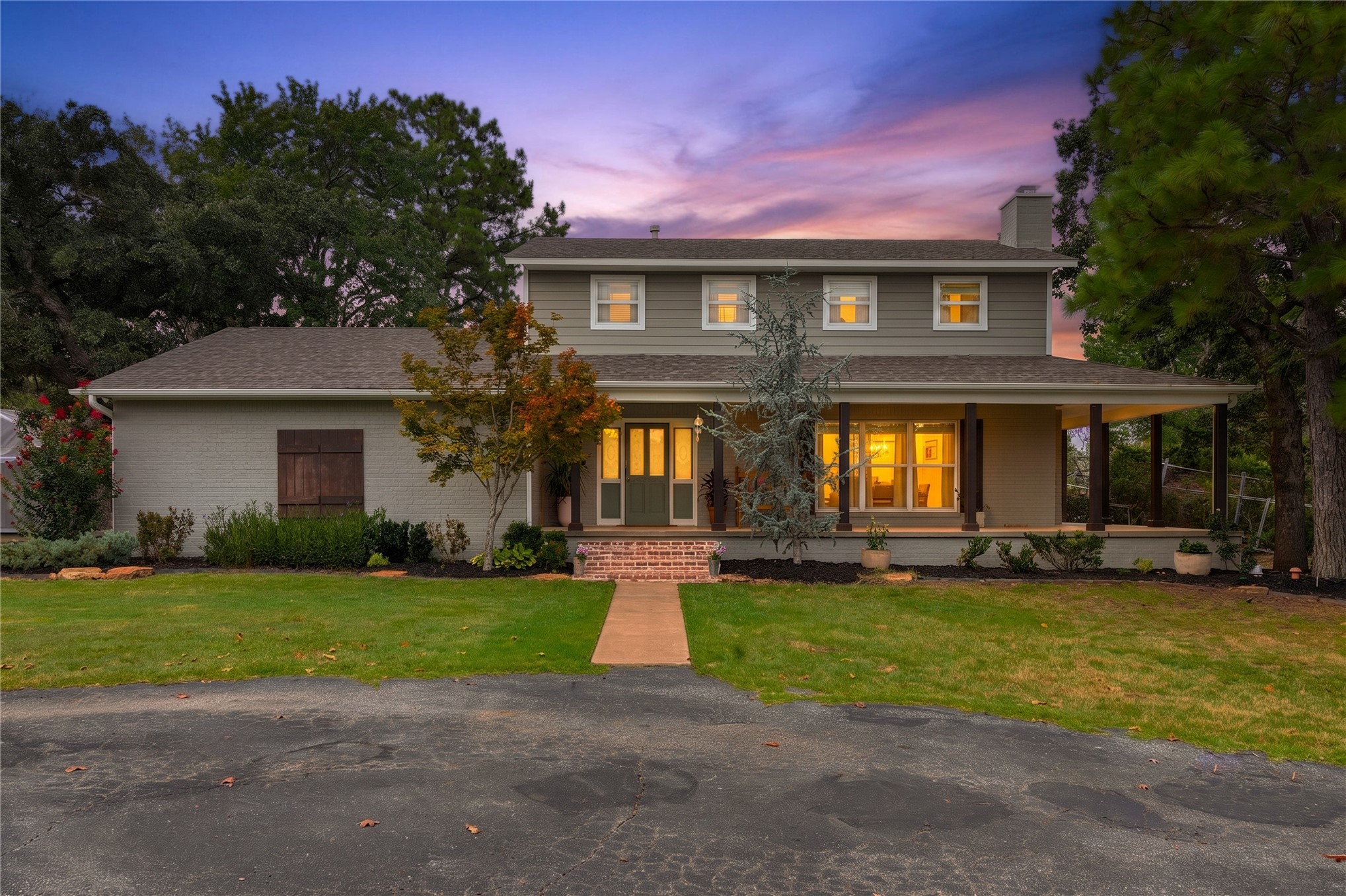 4231 Hillside Drive — photo