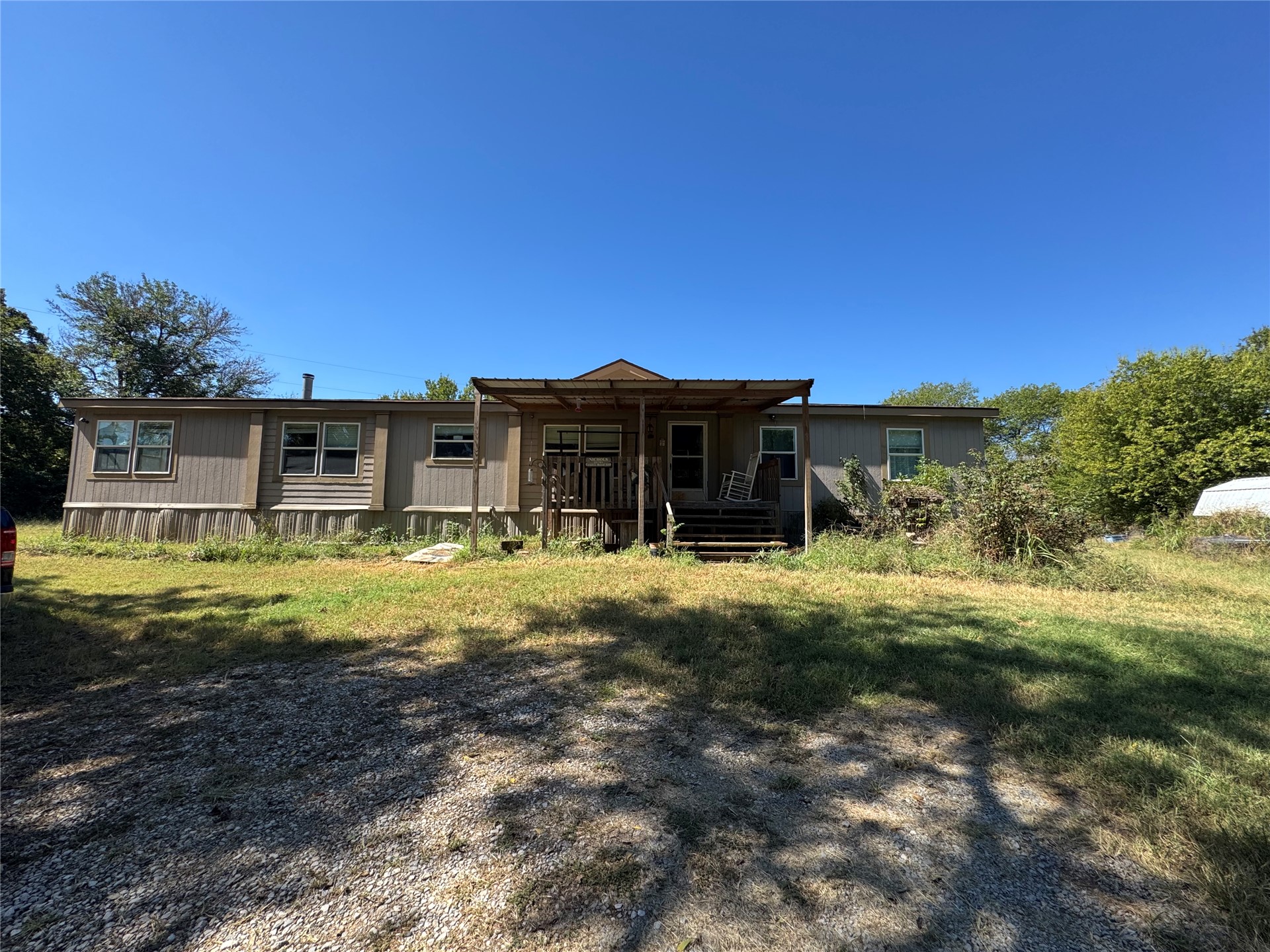 20701 200 Road — photo