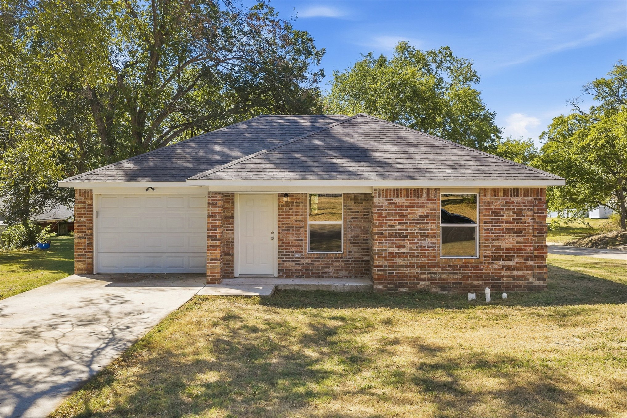 702 SE White Street — photo