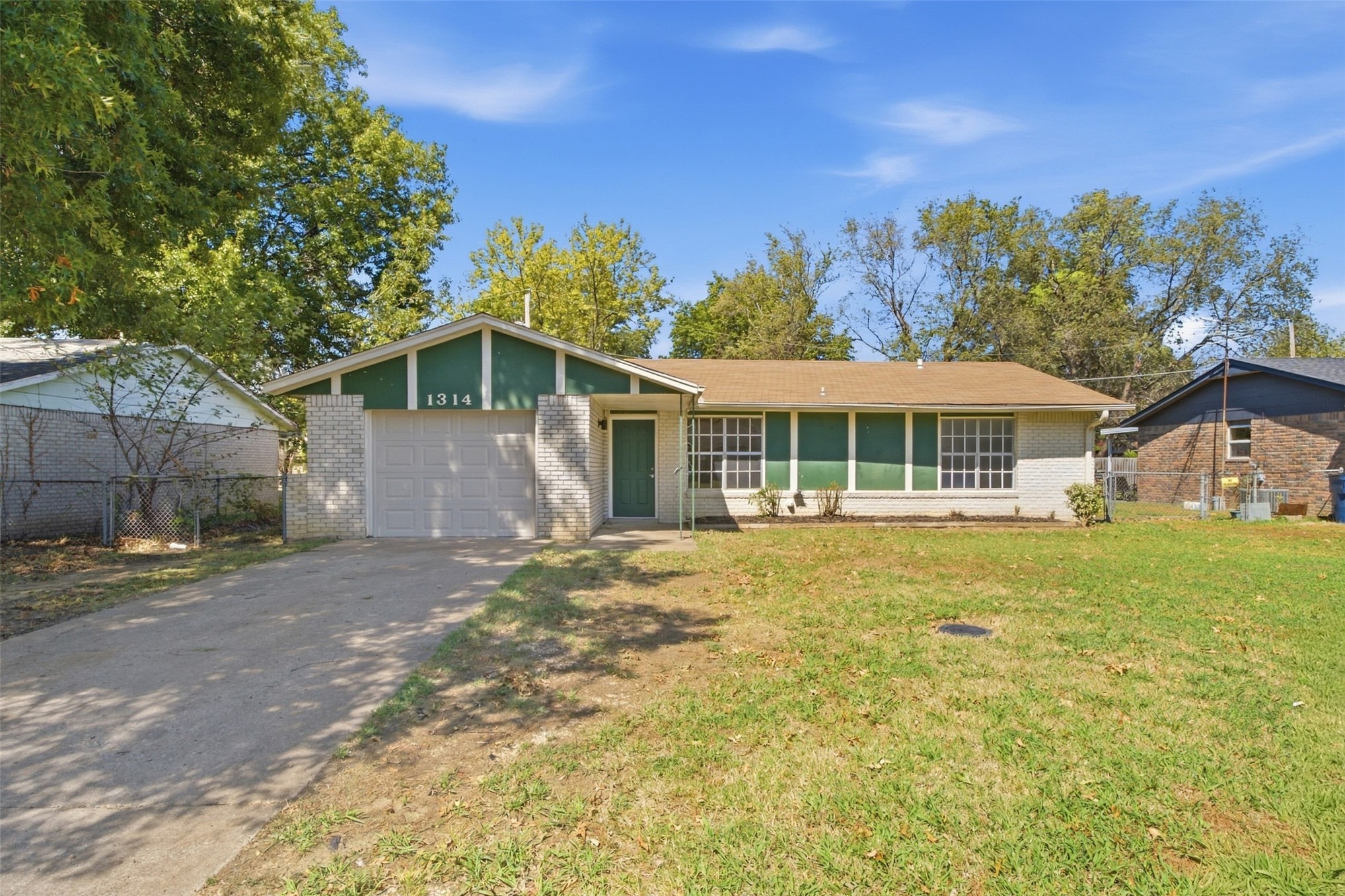 1314 W Clyde Avenue — photo