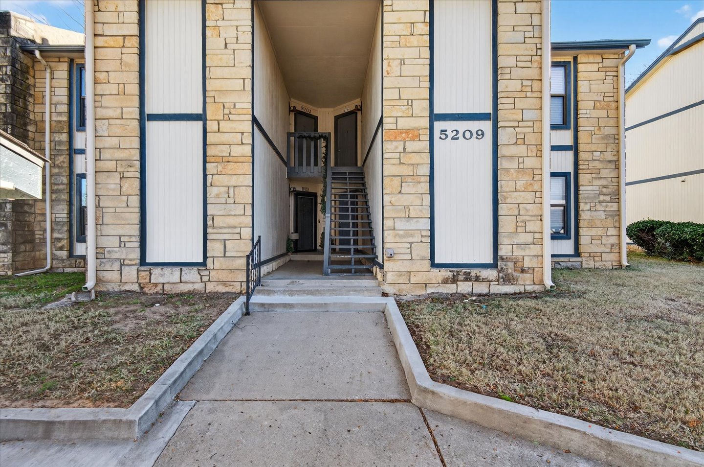 5209 Nowata Road B#203 — photo