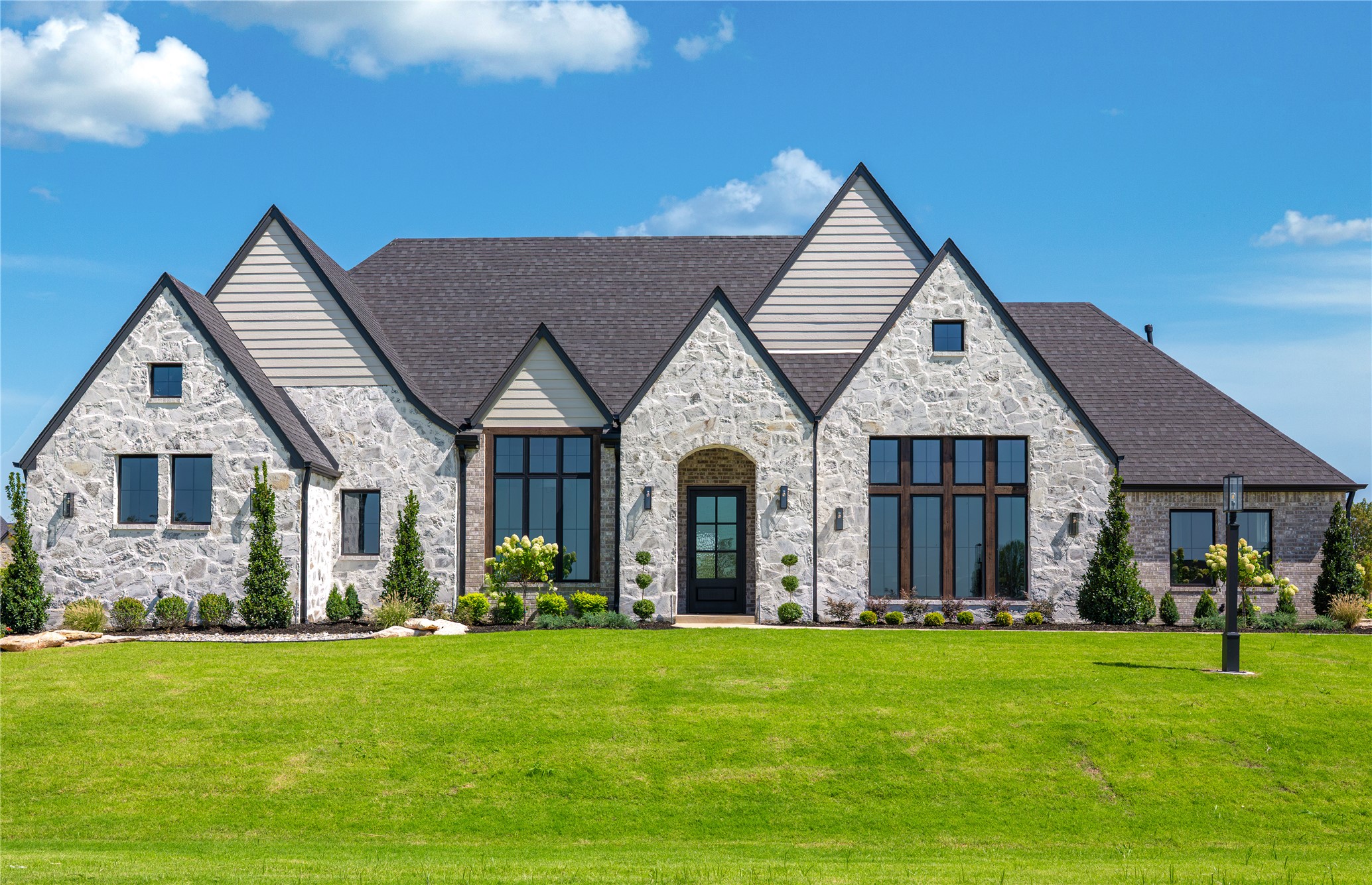 6275 N Quail Cove Circle — photo