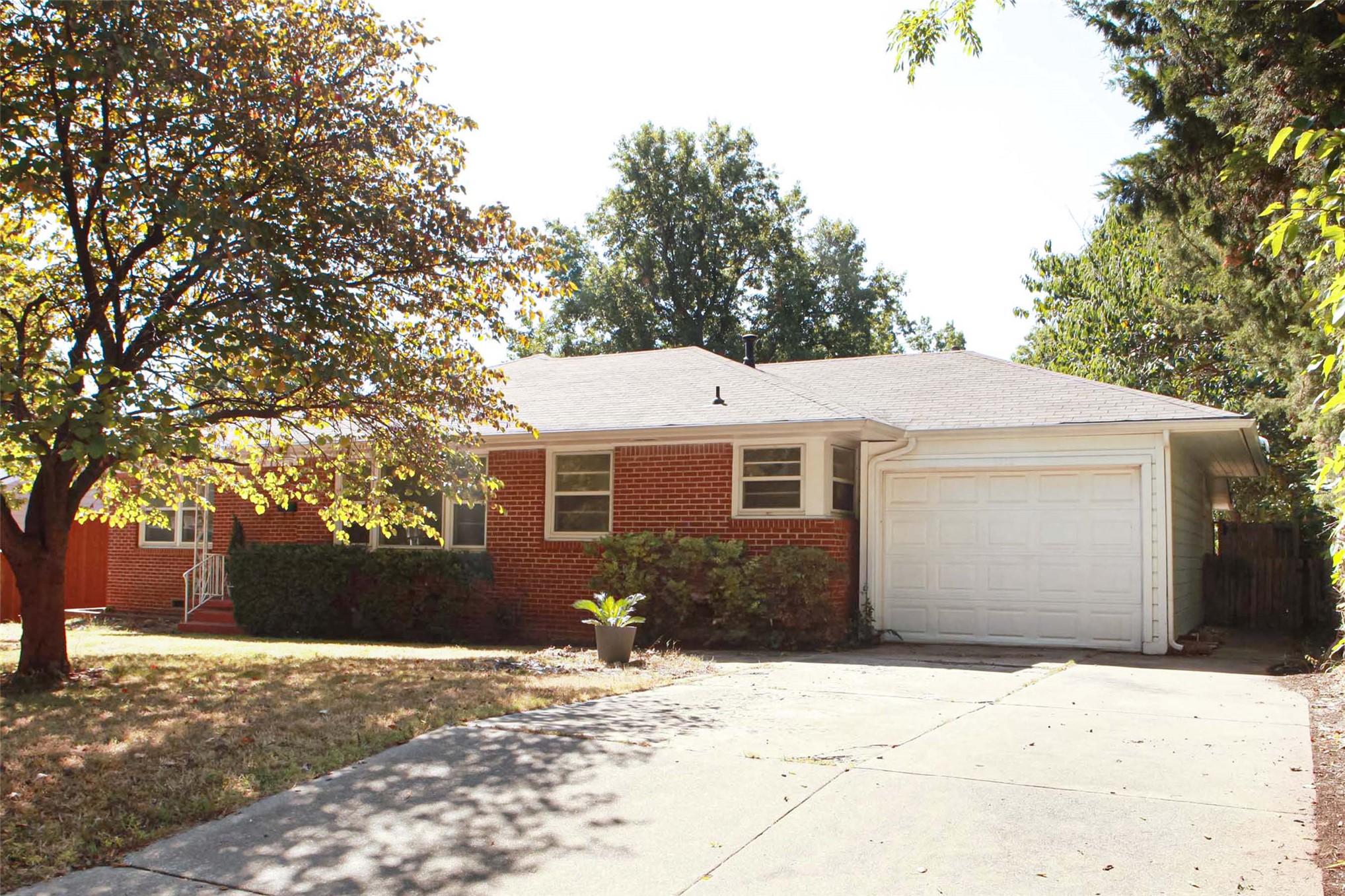 5312 E 3rd Street, Tulsa, OK 74112 — photo 2