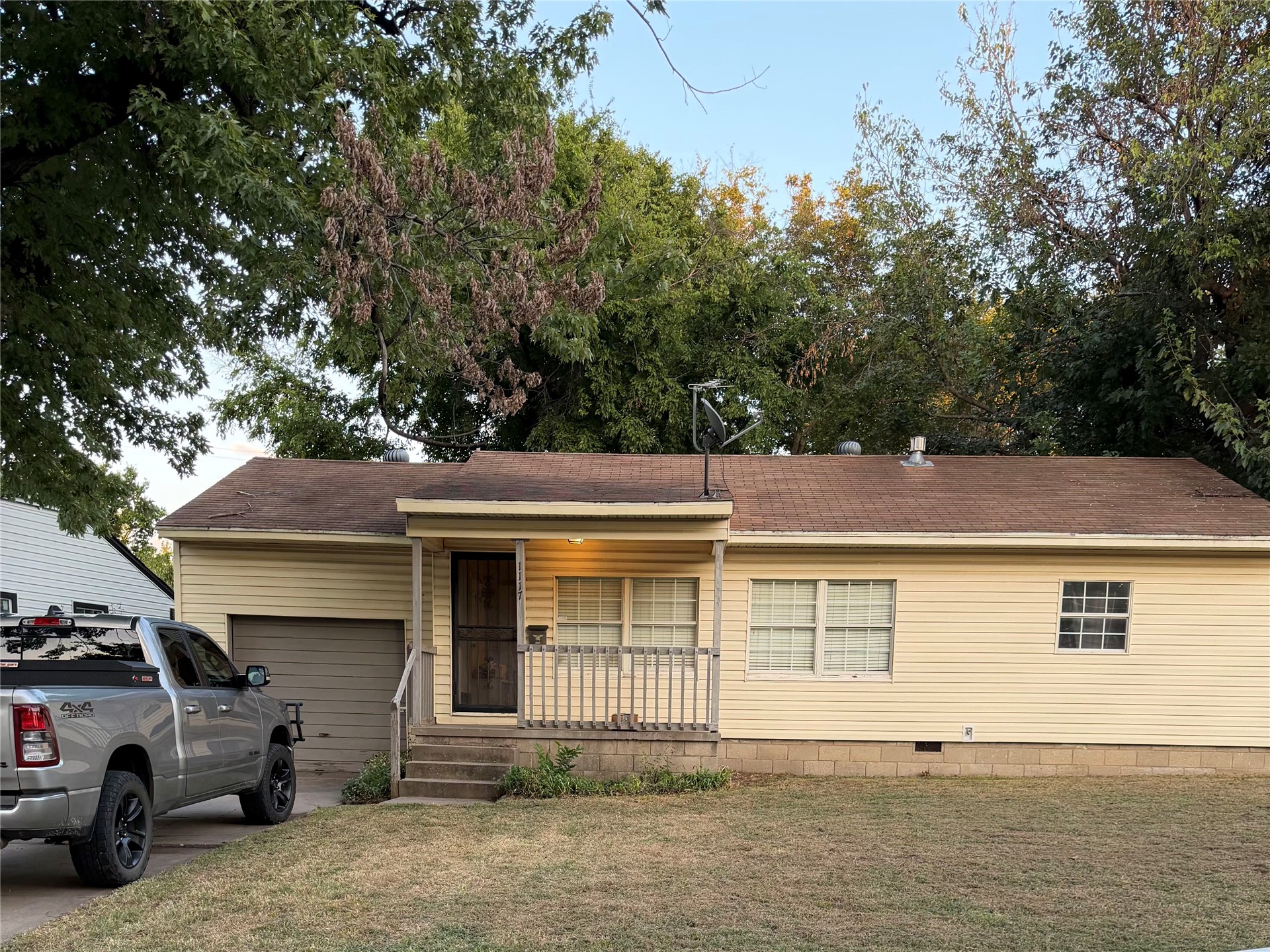 1117 N Braden Avenue — photo