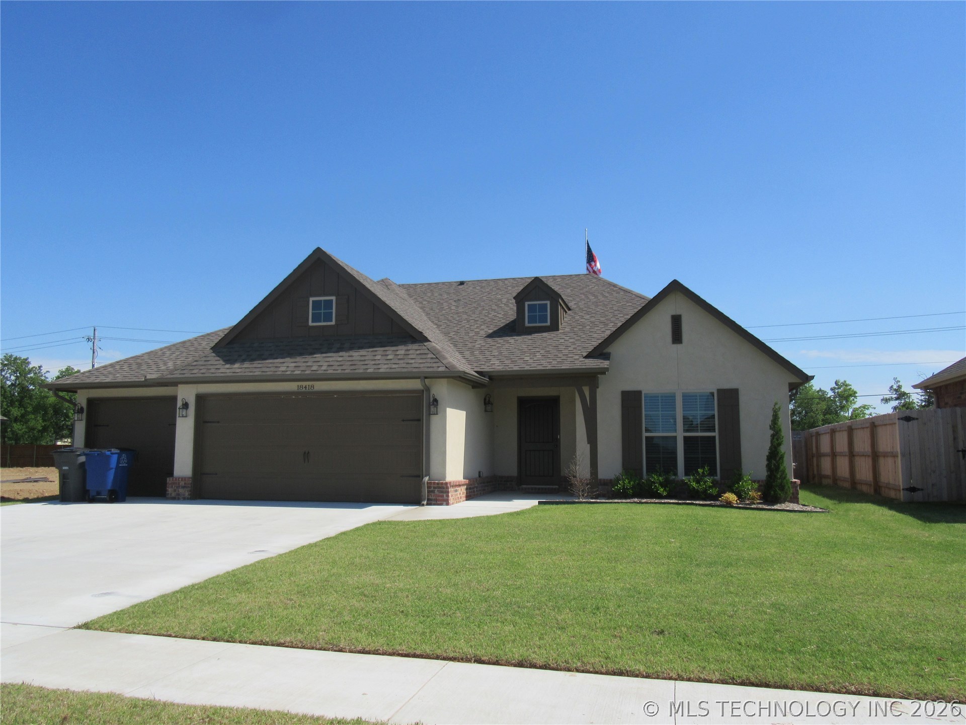 18418 E 50th Place — photo