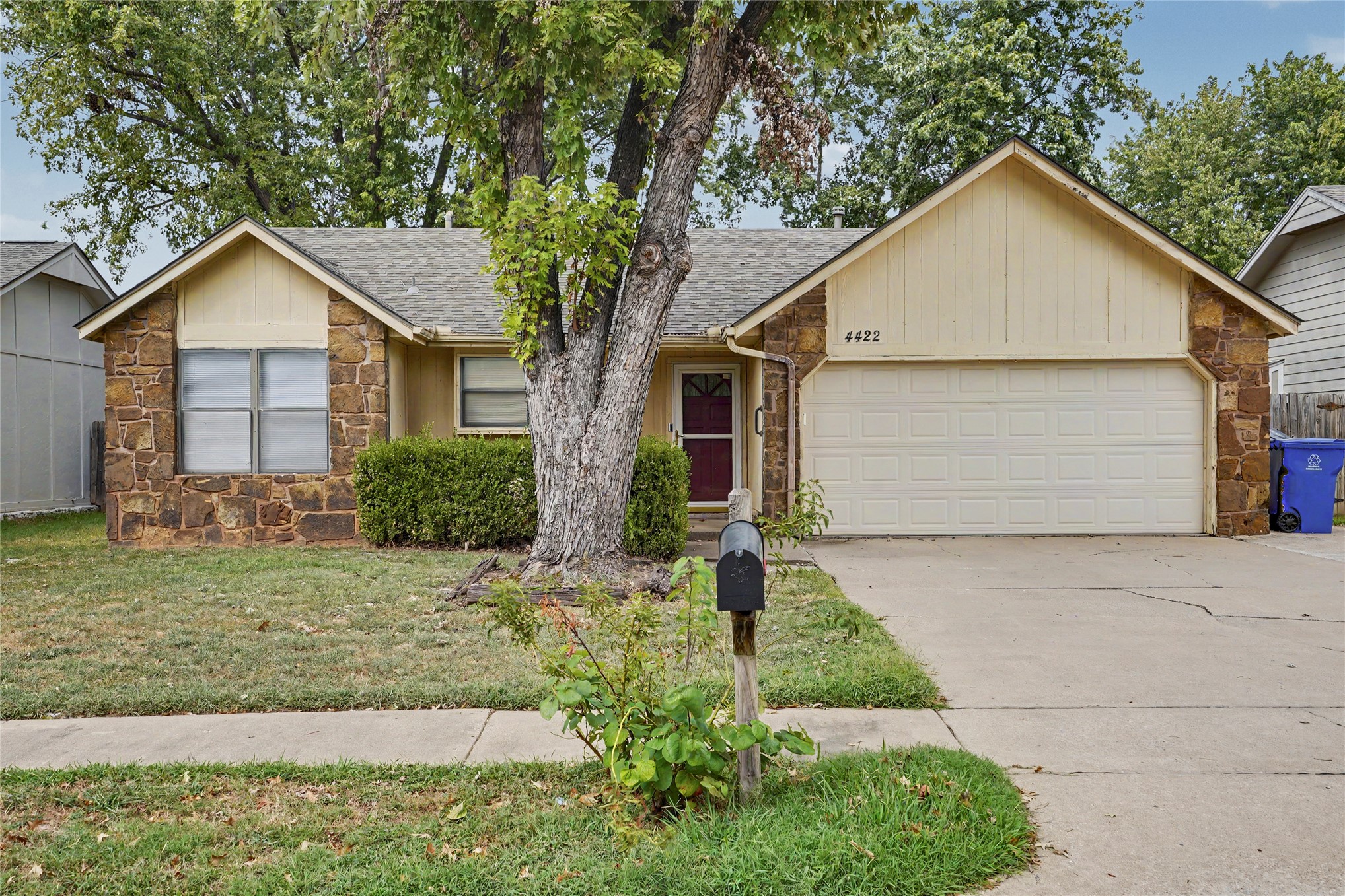 4422 W Princeton Place — photo