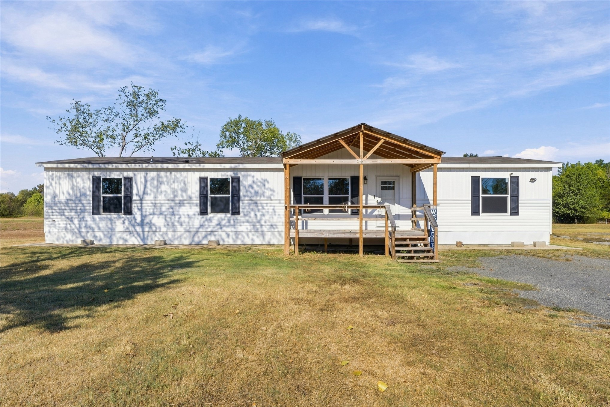 615 Jonathan Place — photo