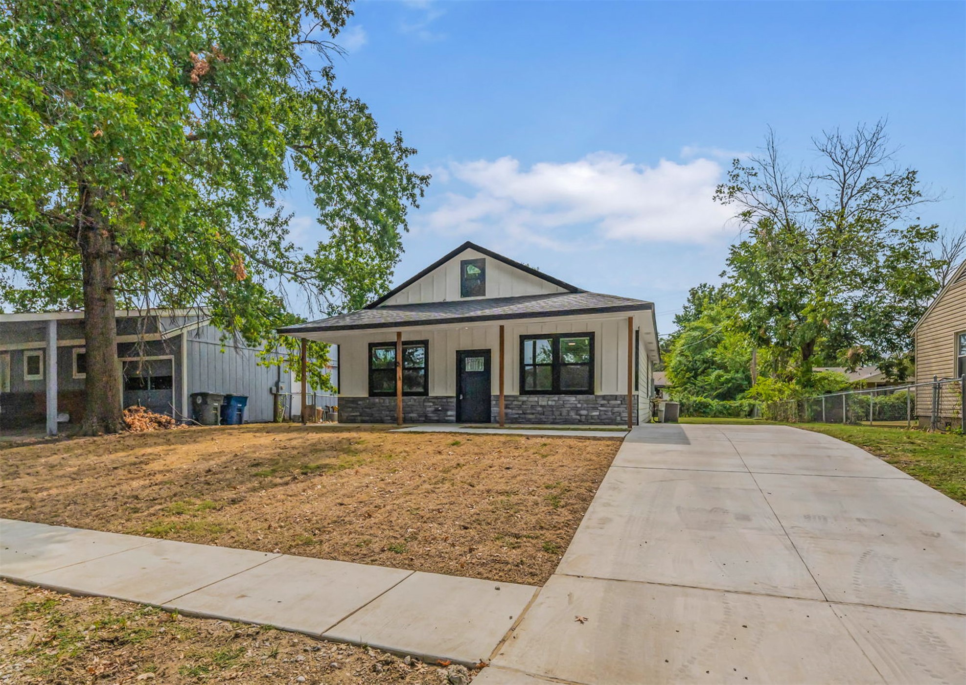 8944 E 3rd Place E, Tulsa, OK 74112 — photo 2