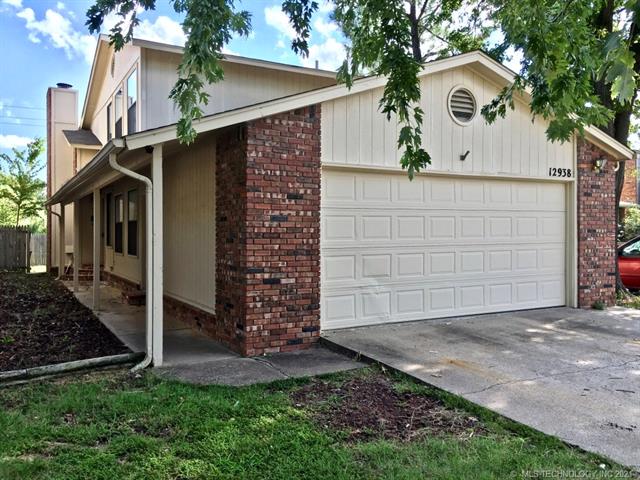 12938 E 28th Place — photo