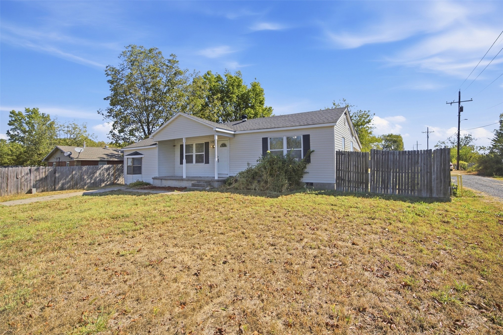 1326 N Hickory — photo