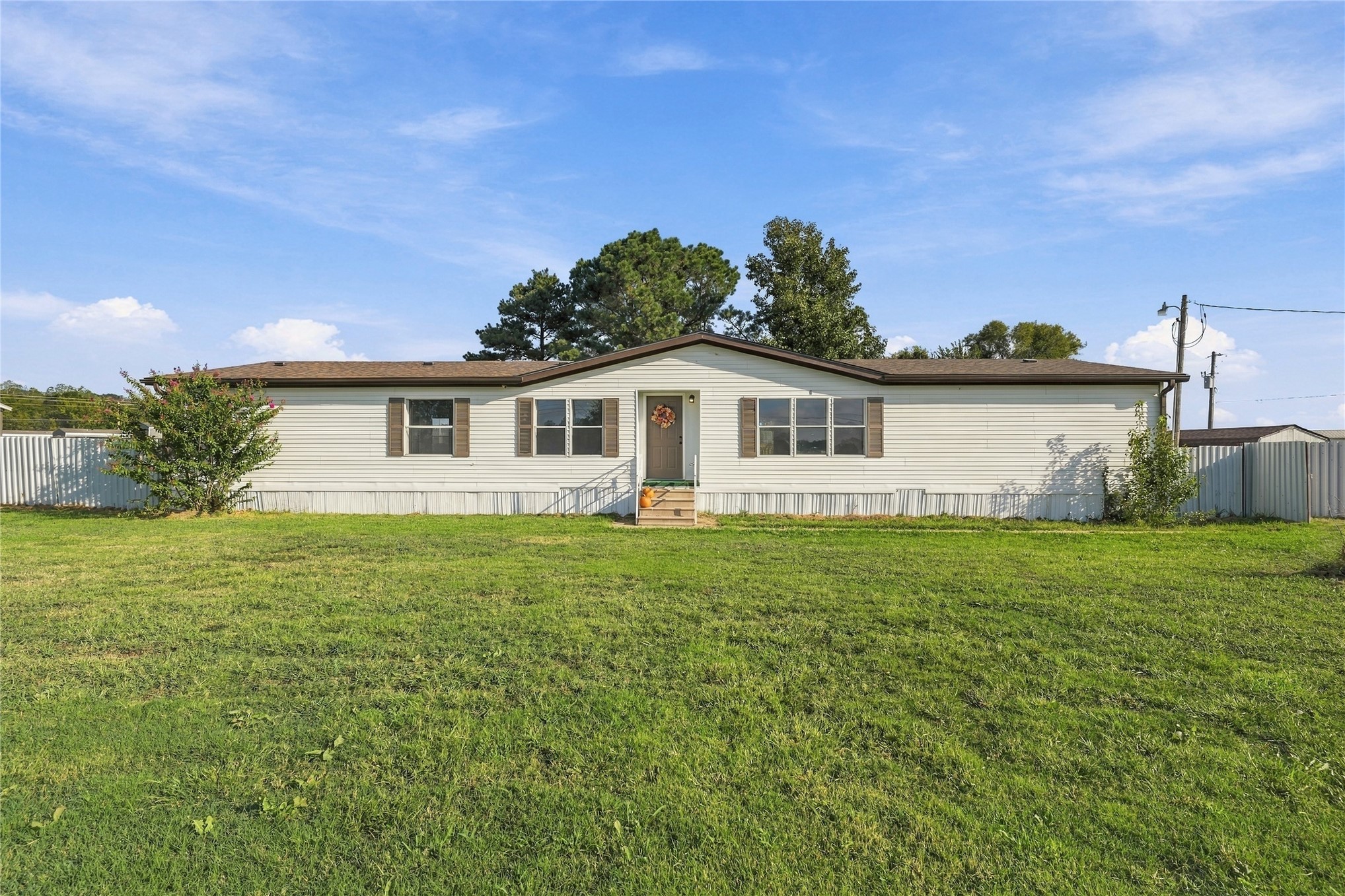 15123 E 440 Road — photo