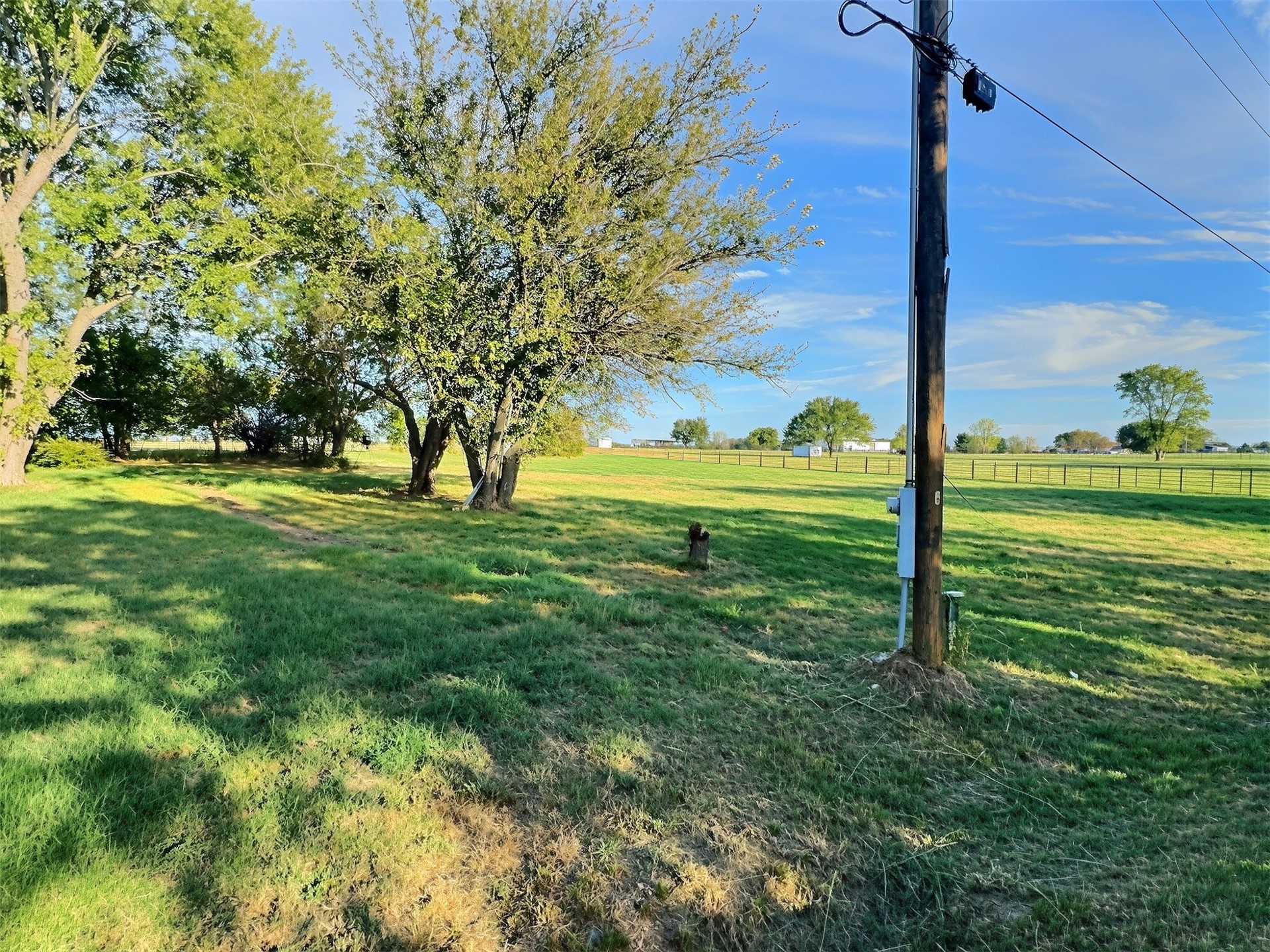Home in Oologah, OK 74053 — photo 2