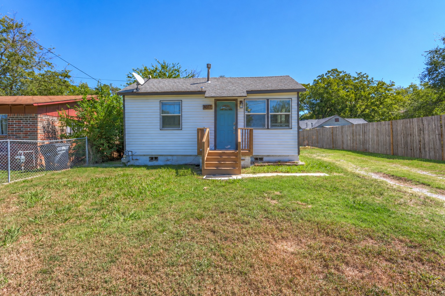 4517 S Waco Avenue — photo