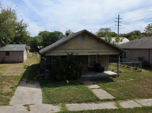 305 N Taft Avenue 5 — photo