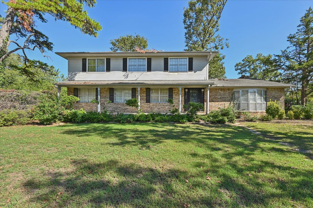 274 Crestwood Drive — photo