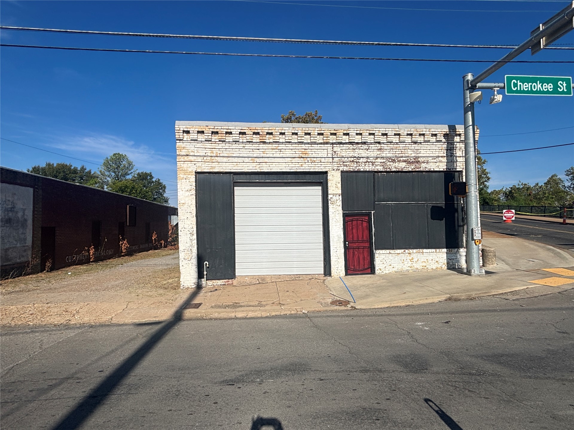 223 N Cherokee Street — photo