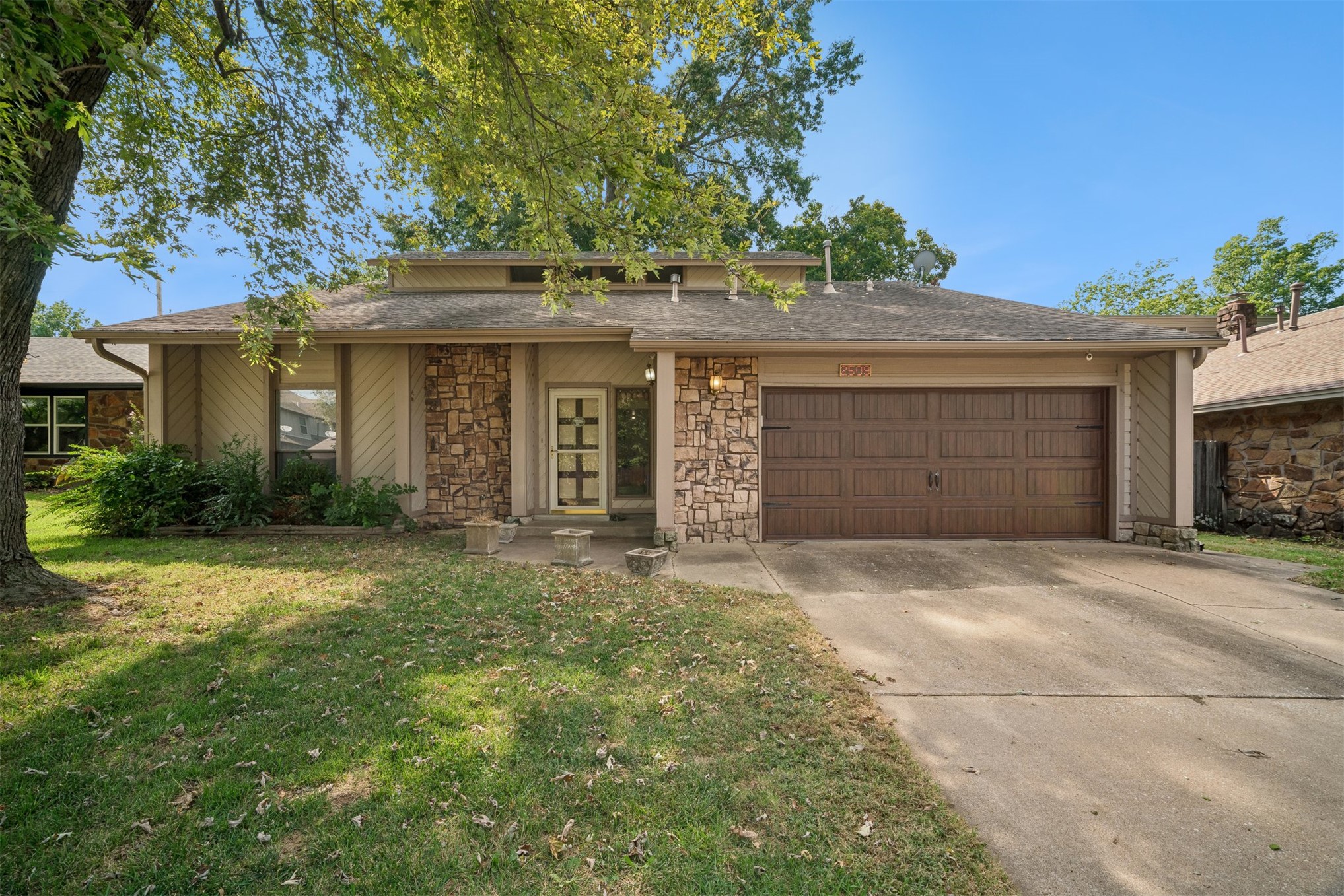 2509 W Canton Place — photo