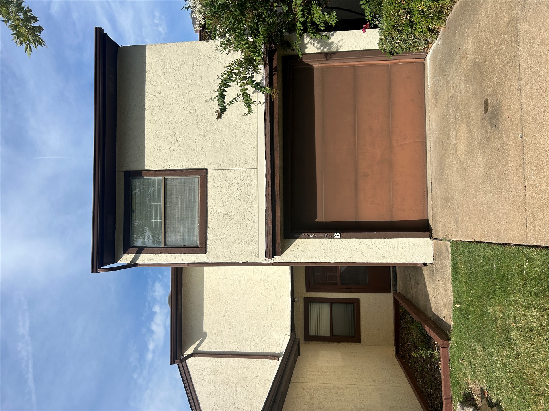 13517 E 30th Street B — photo