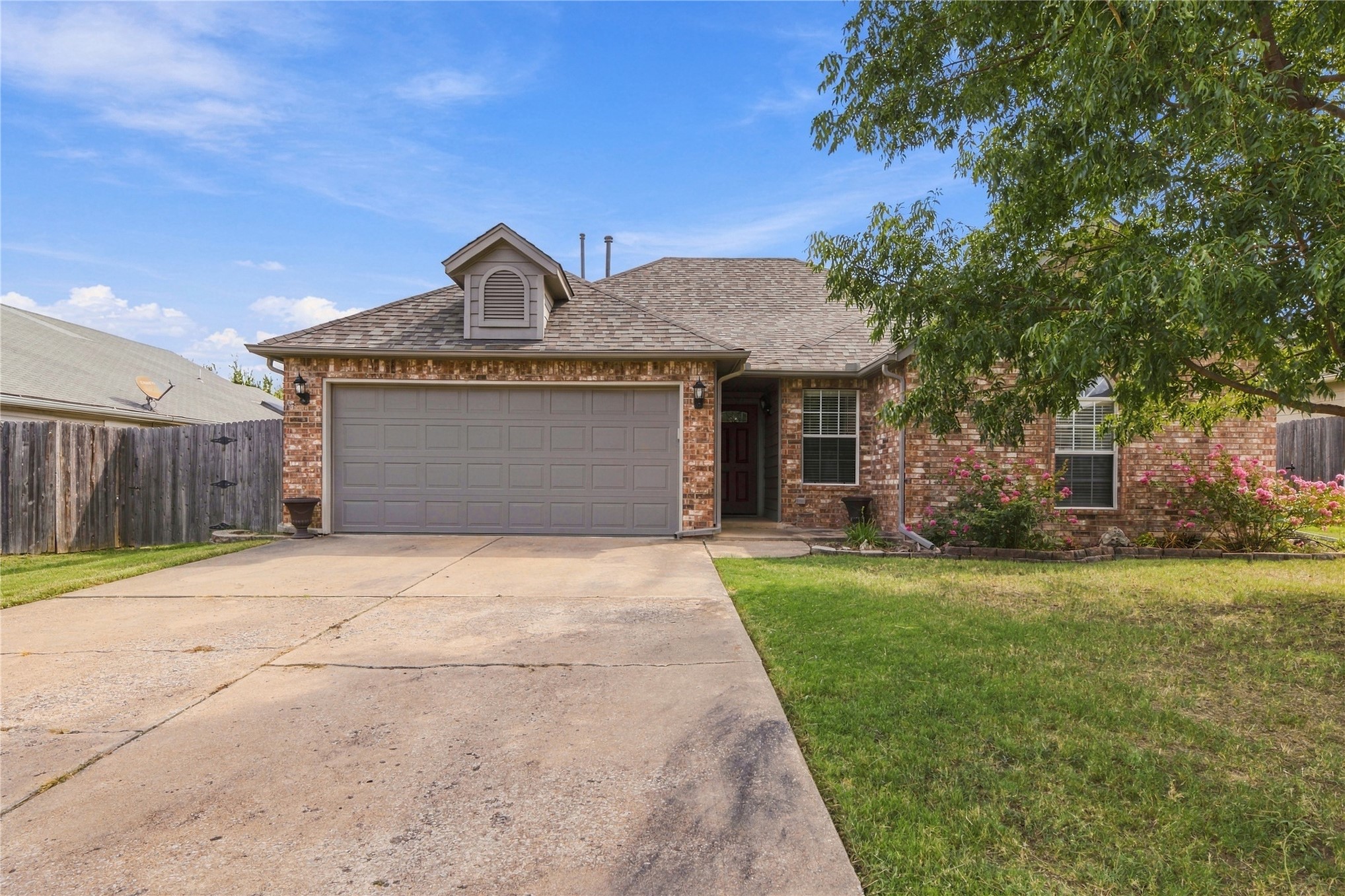 3417 S Dogwood Place — photo