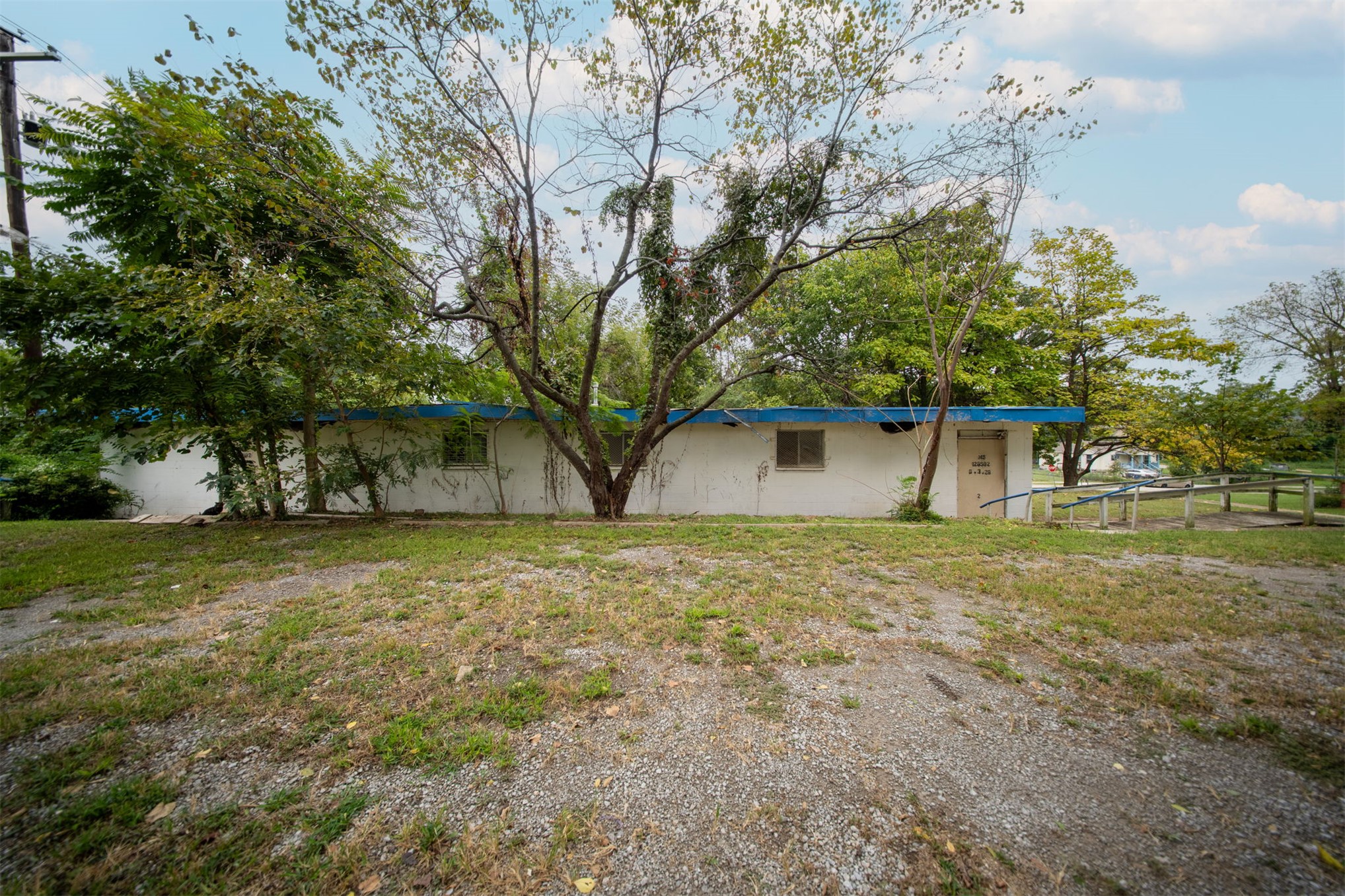 1407 W Bowen Place — photo