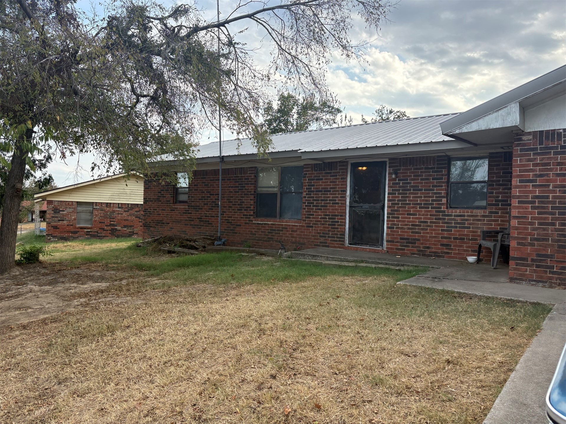 1013 E Jefferson Drive — photo