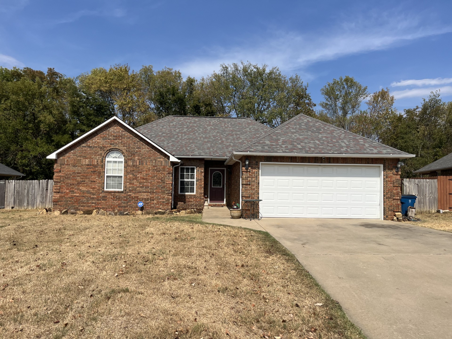 2241 Green Meadows Circle — photo