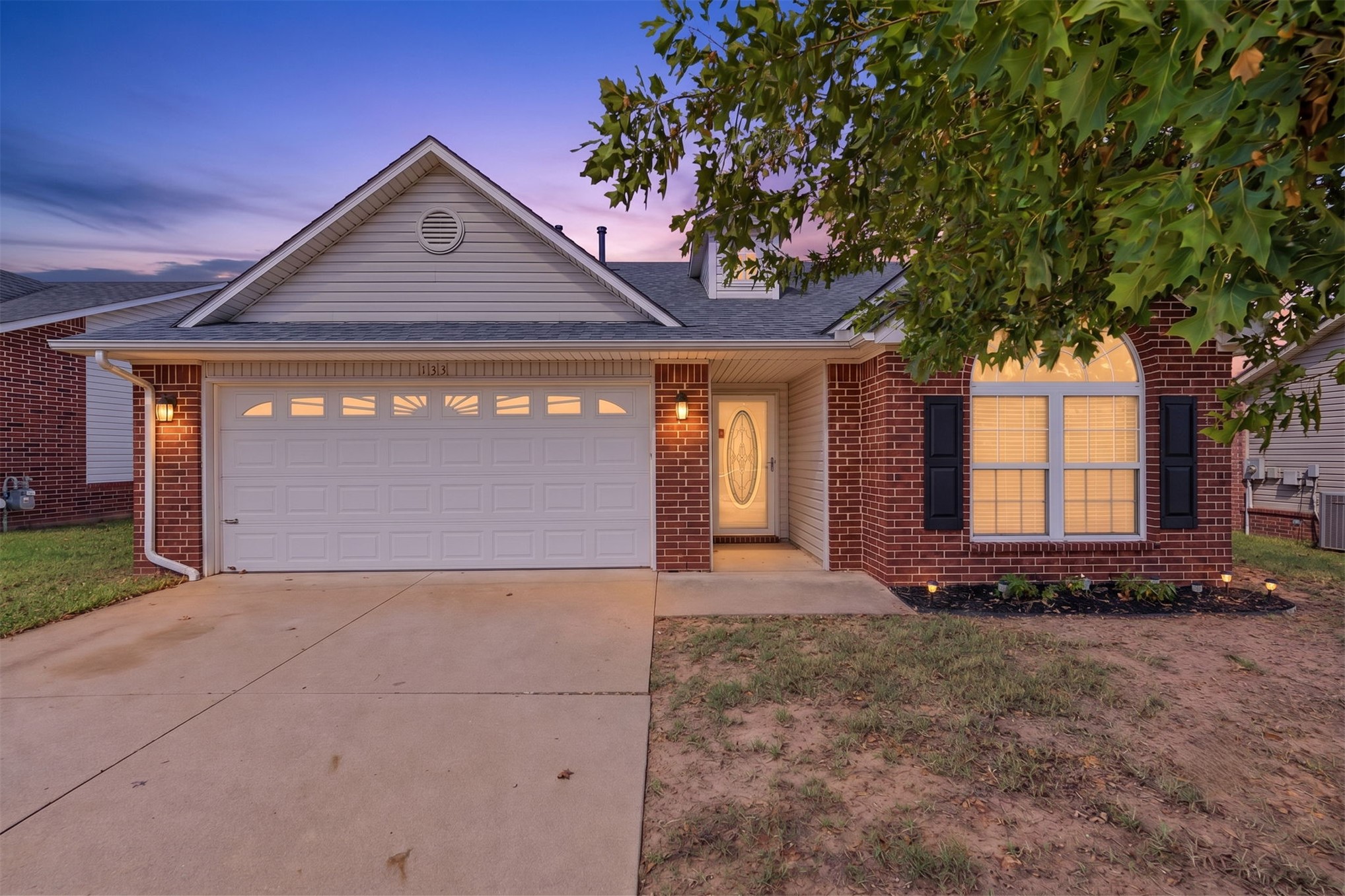 133 W Fairlane Drive — photo