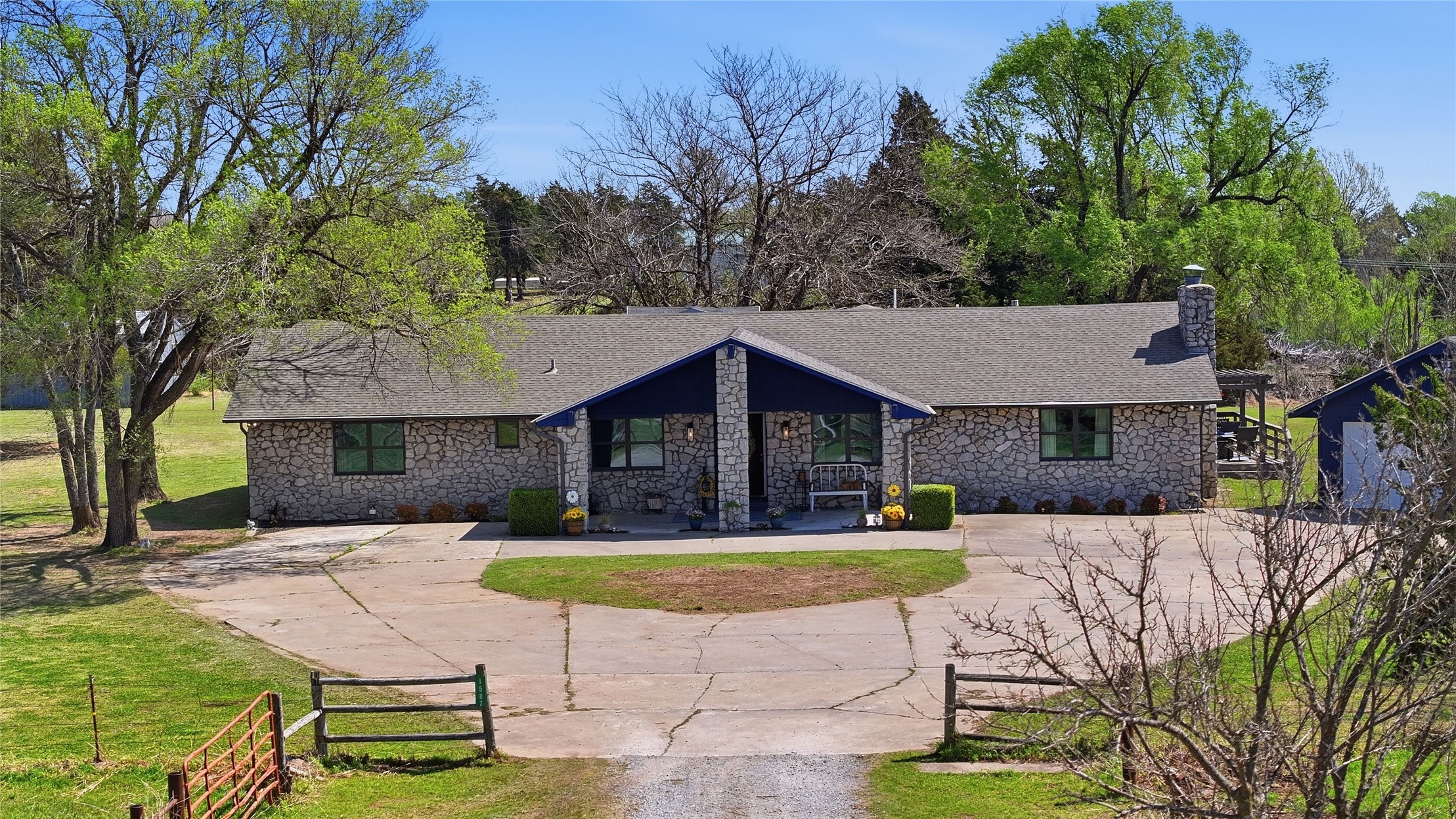 1587 County Road 5244 — photo