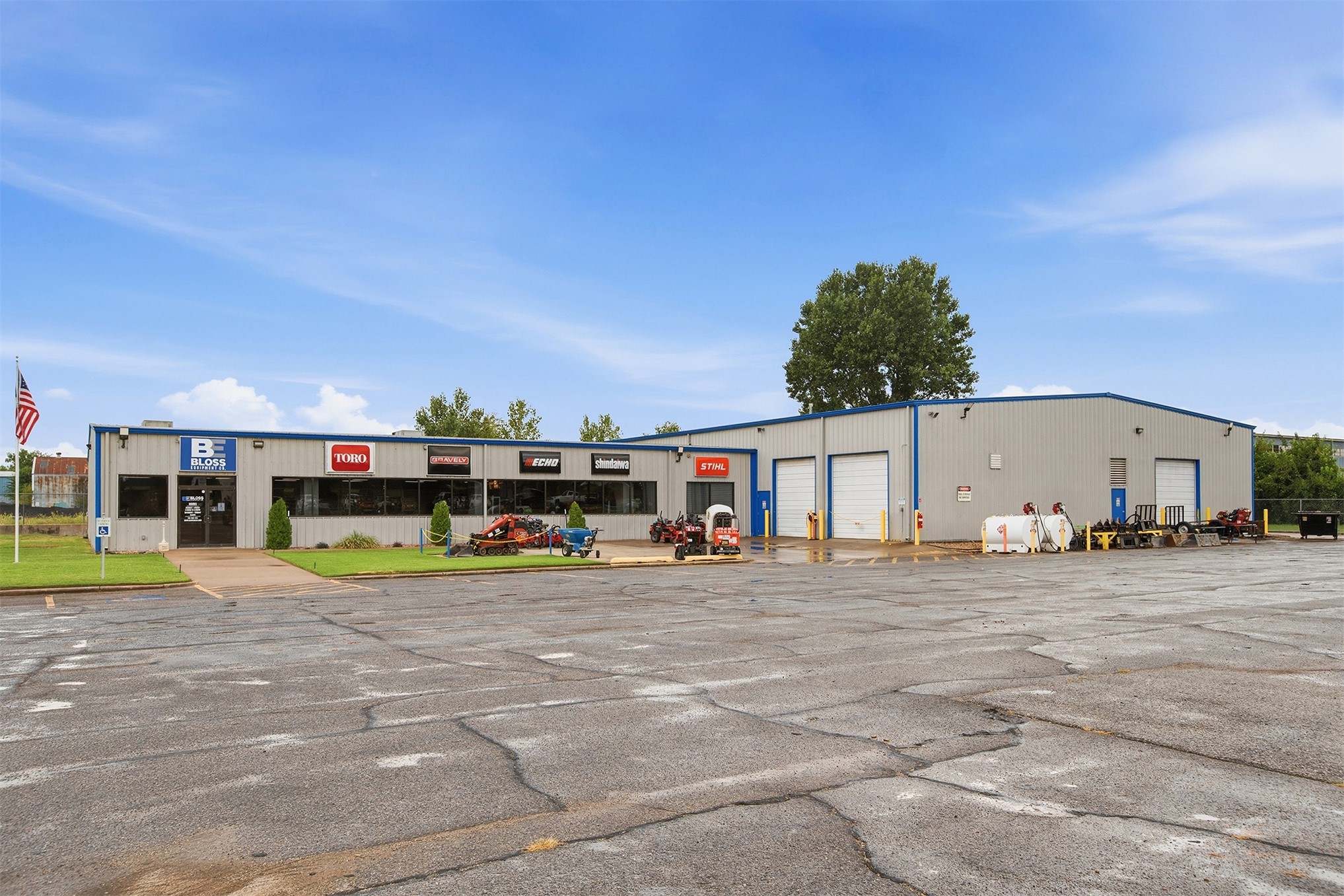 102 W Morrow Road — photo