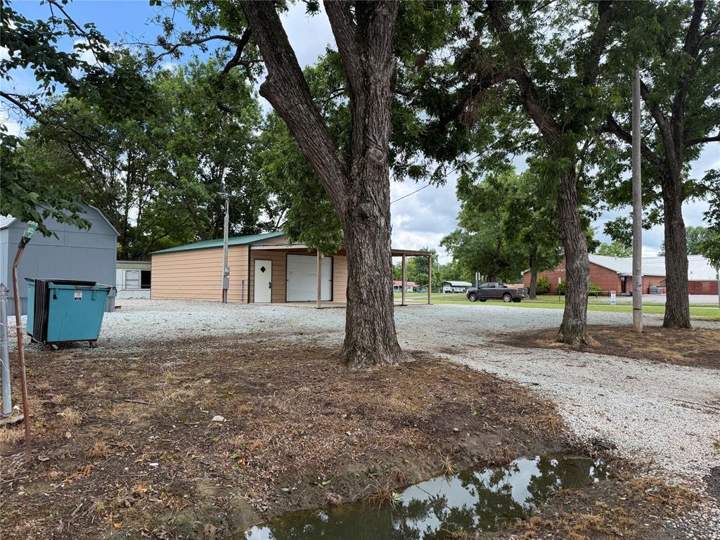306 E Gentry, Checotah, OK 74426 — photo 3