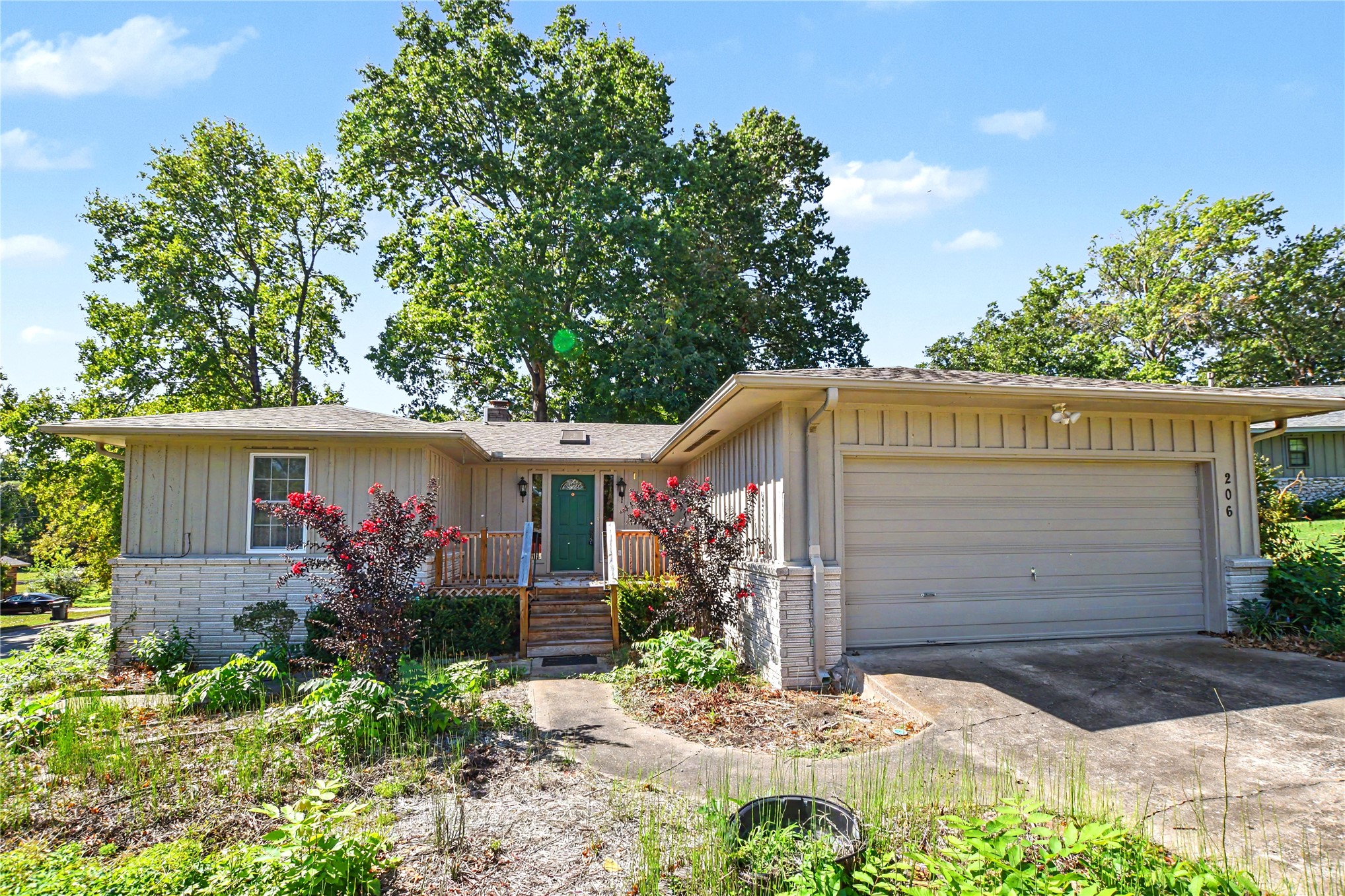 206 Sandy Circle — photo