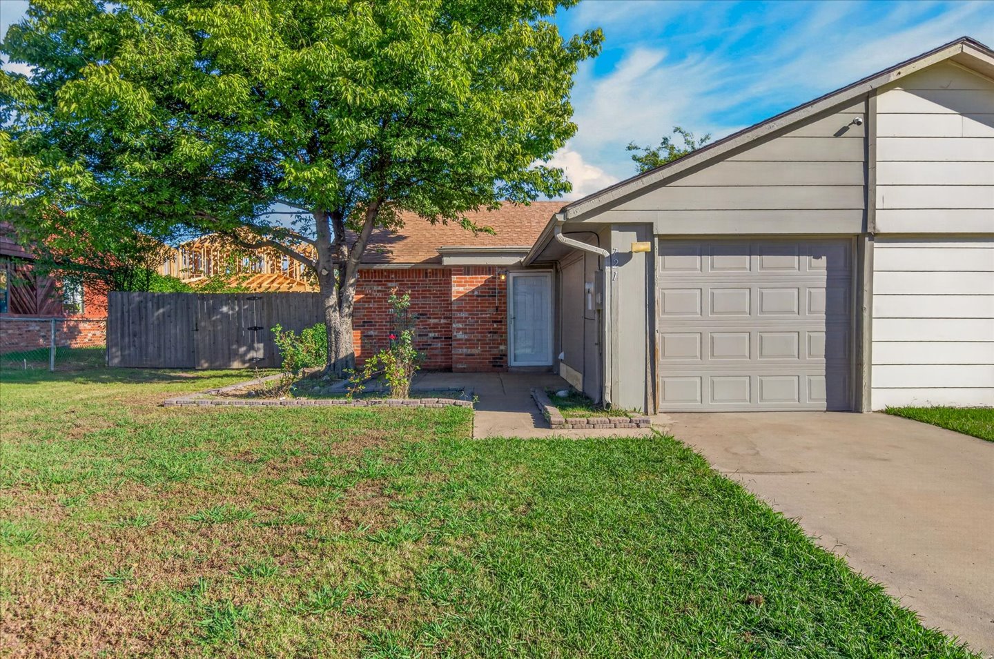 721 Acorn Drive — photo