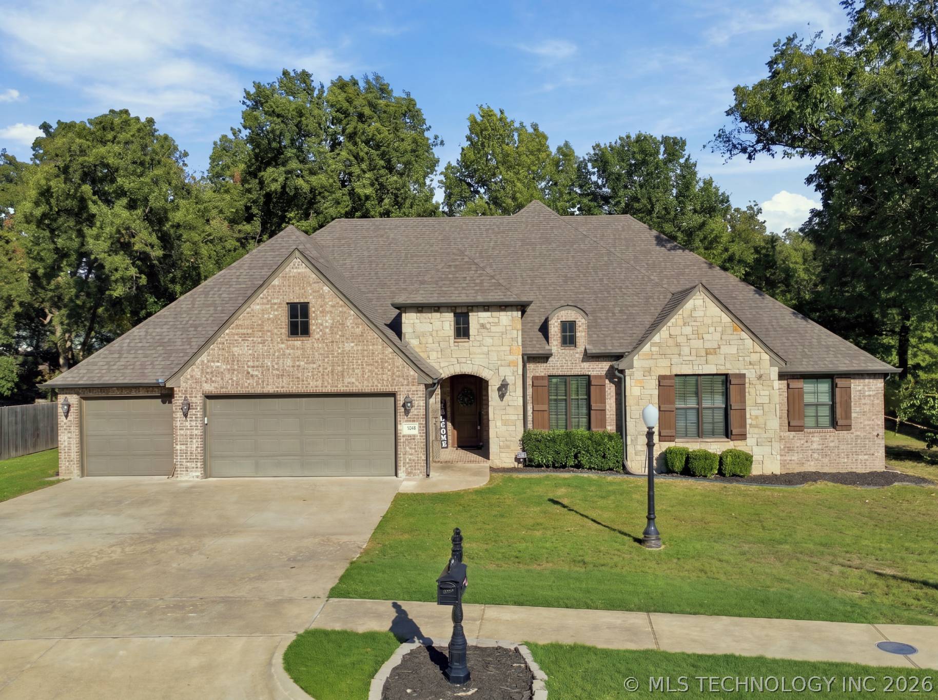 1500 Forest Hill Drive — photo