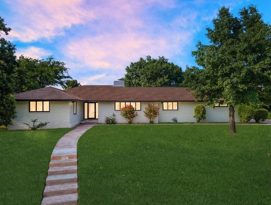 617 W Fairview Street — photo