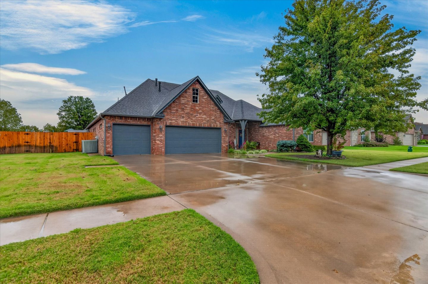 220 Pepper Grass Court — photo