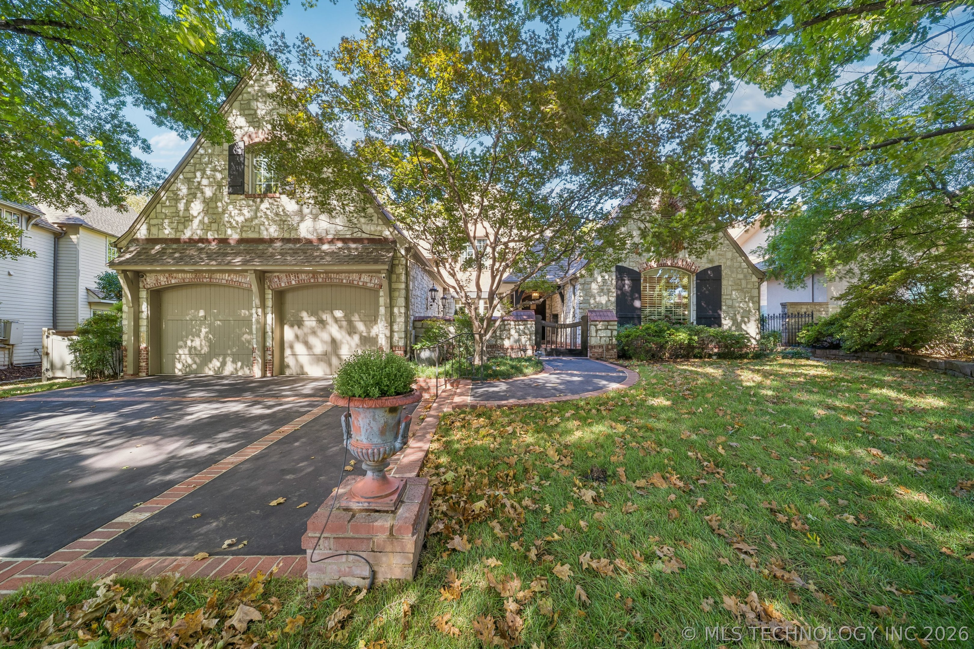 1617 E 30th Place — photo