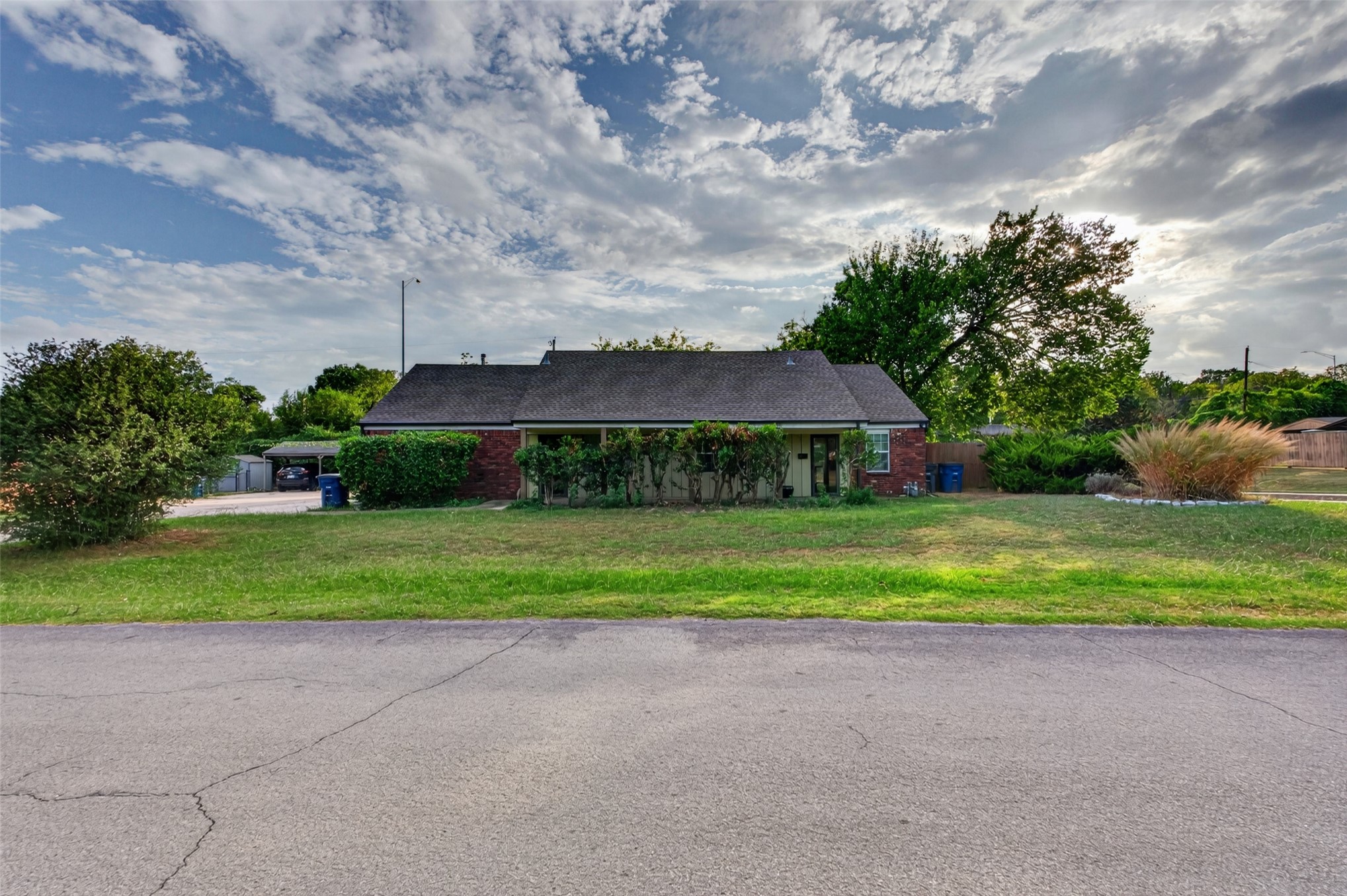 5802 E 33rd Court, Tulsa, OK 74135 — photo 2