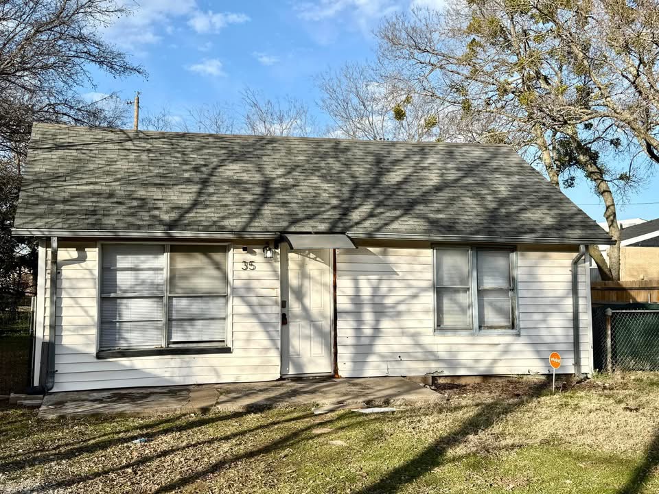 35 NE Monroe NE — photo