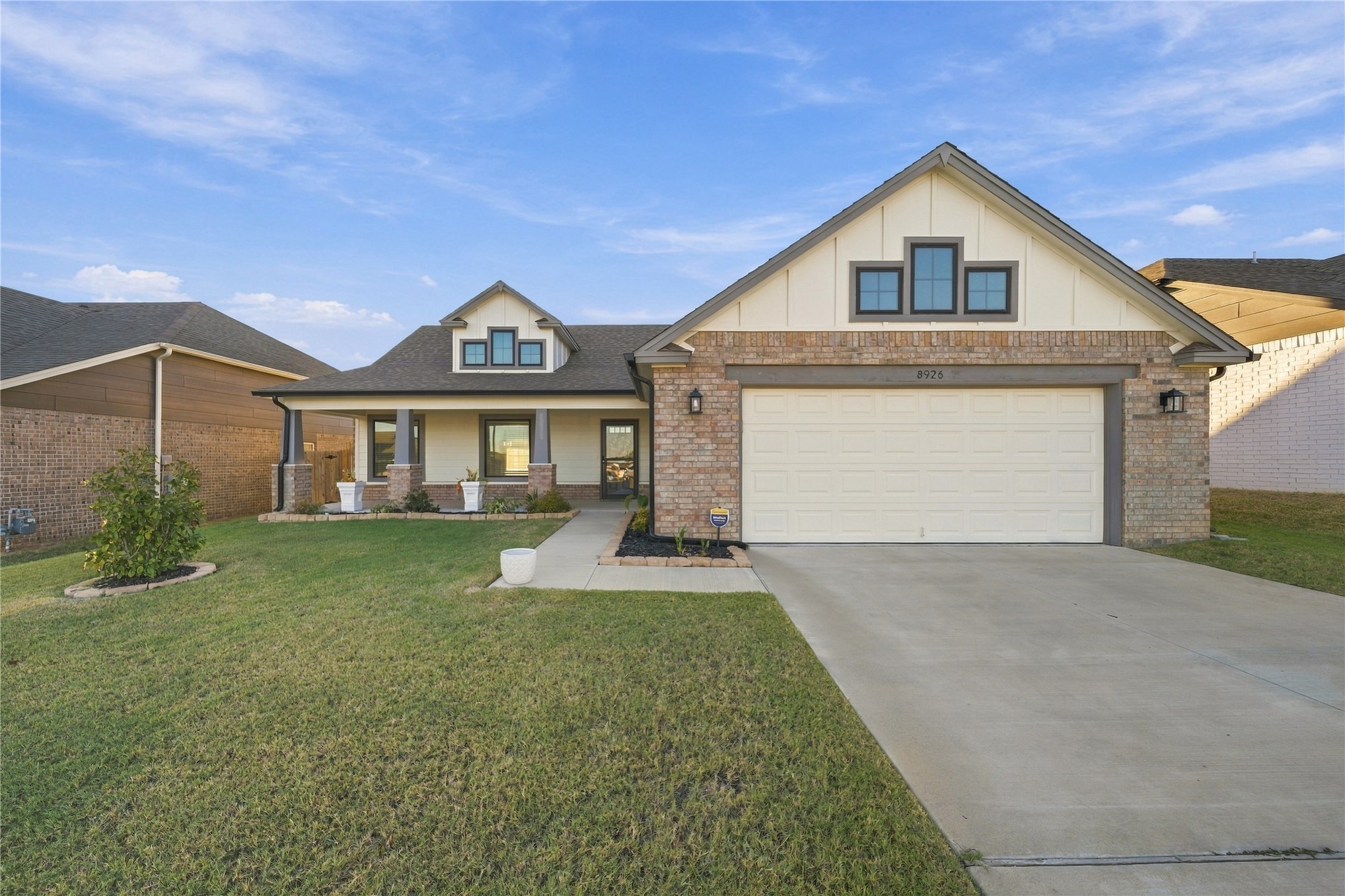8926 N 73rd Place E — photo