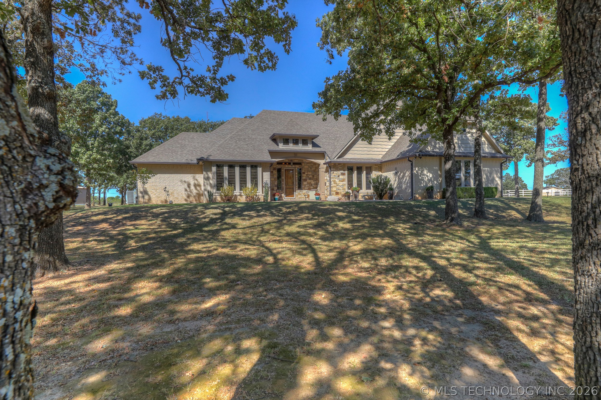 3704 Cliff Drive — photo