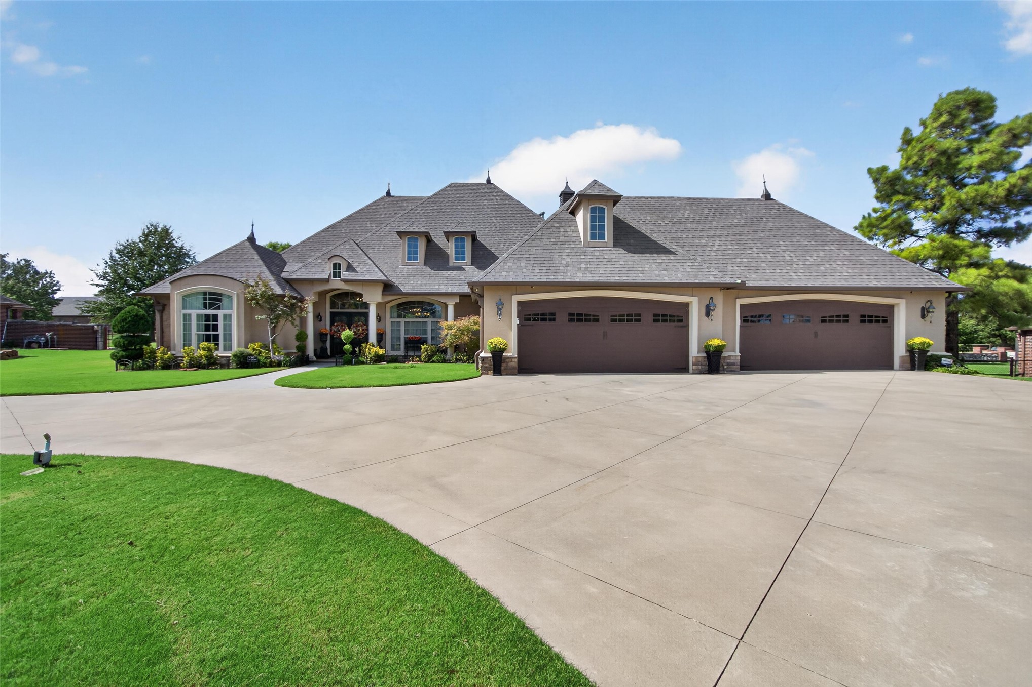 12502 Longhorn Avenue — photo