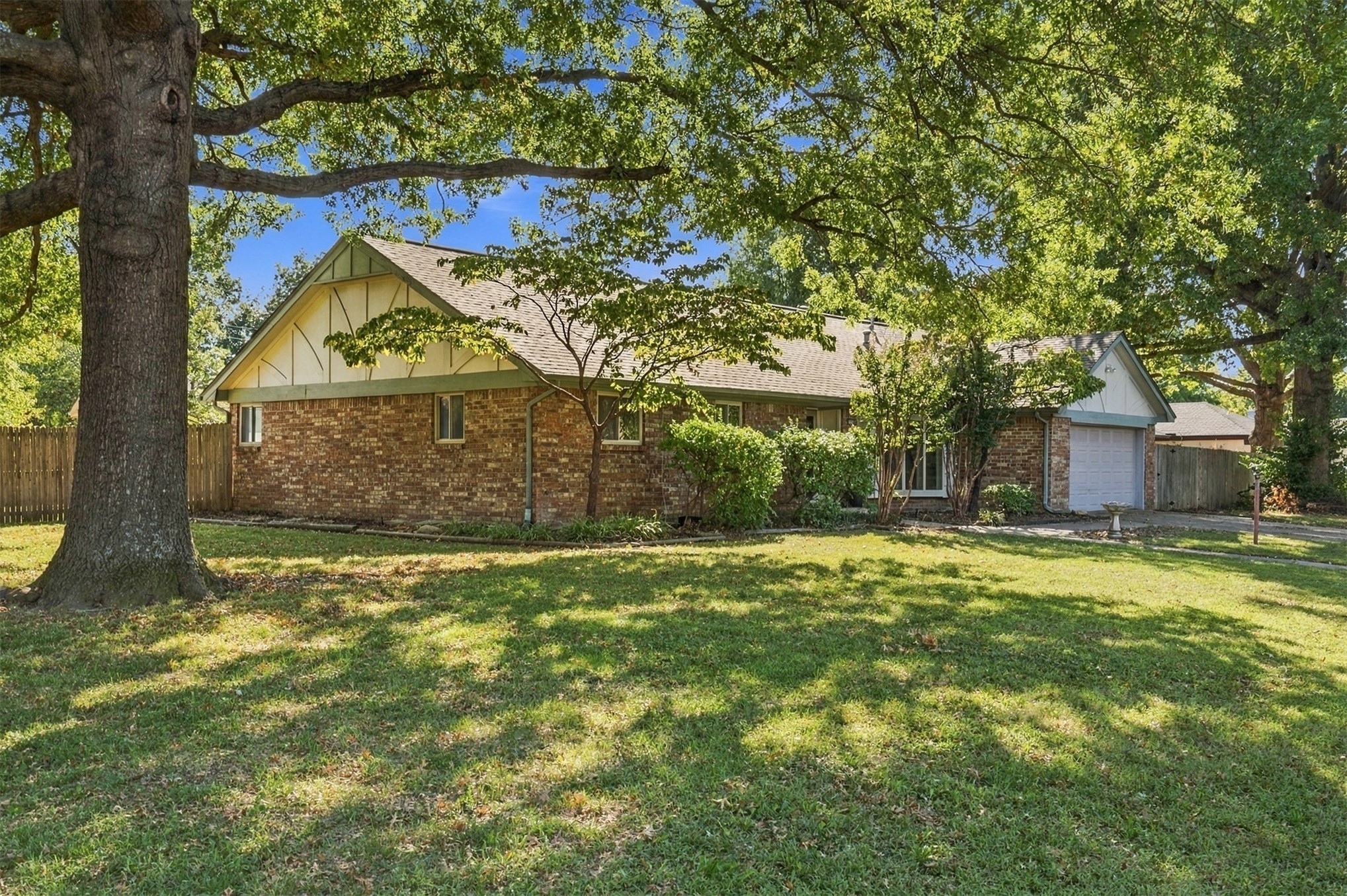 8296 E 35th Street, Tulsa, OK 74145 — photo 2