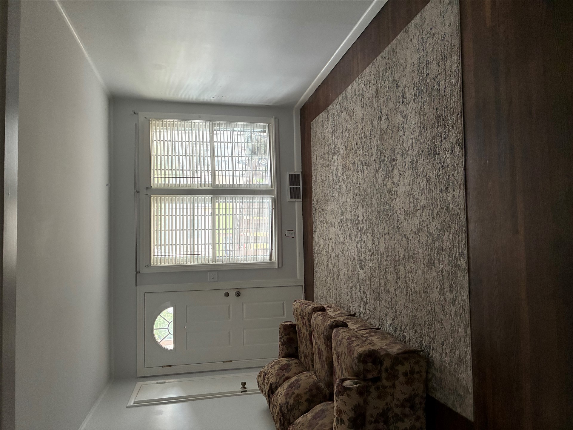 7331 E King Place, Tulsa, OK 74115 — photo 2