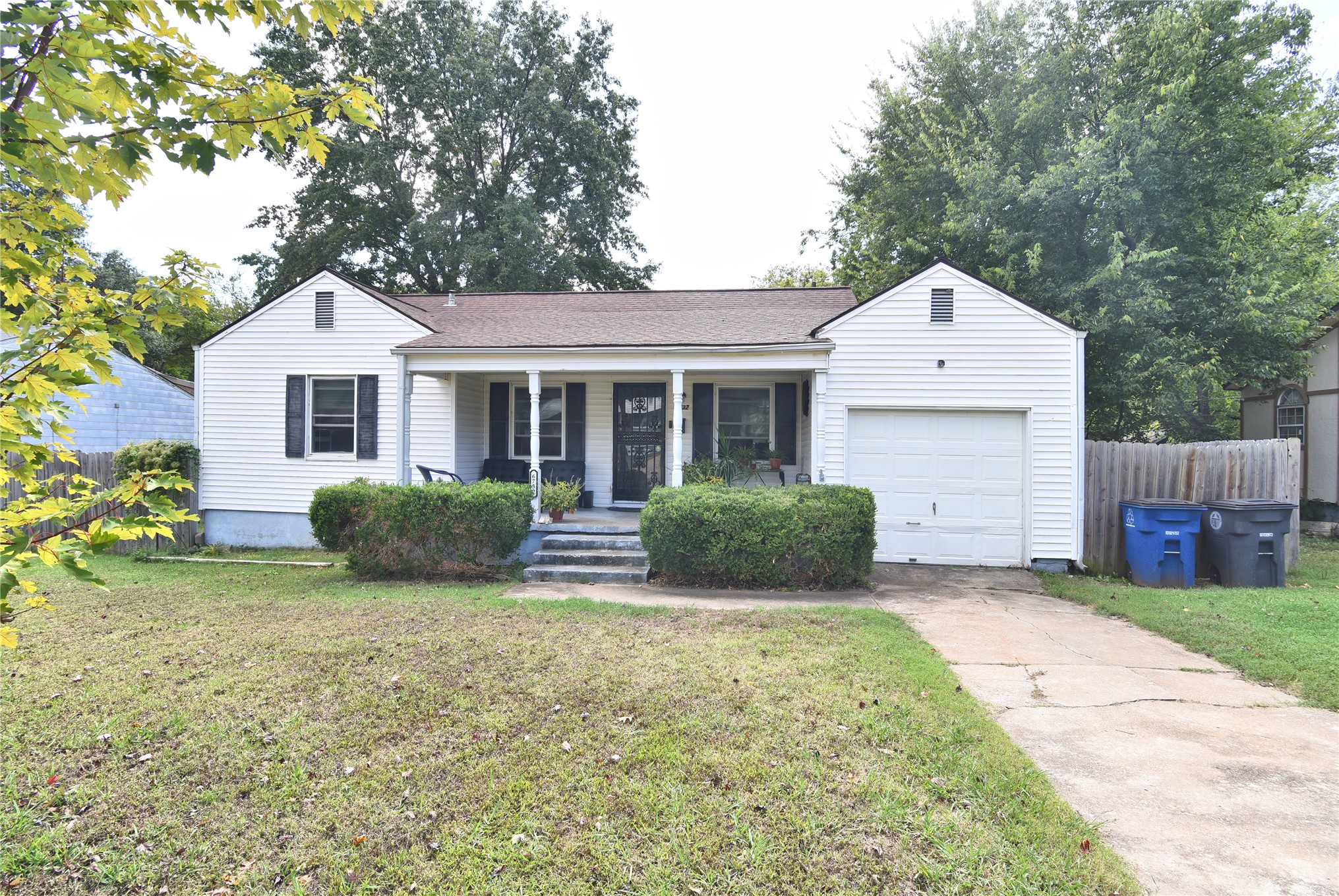 6732 E 5th Place — photo
