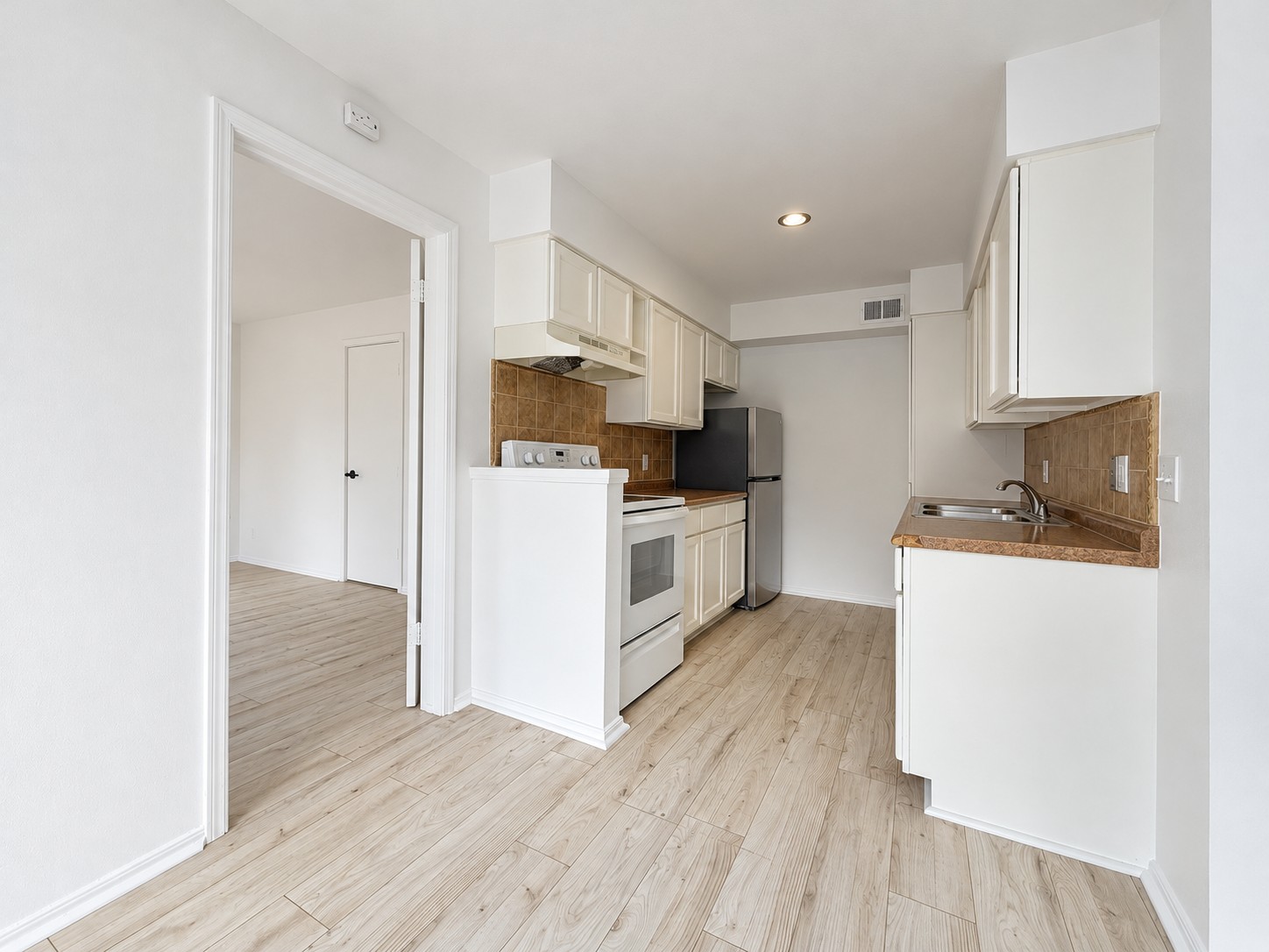 4446 E 68th Street Unit 391 — photo