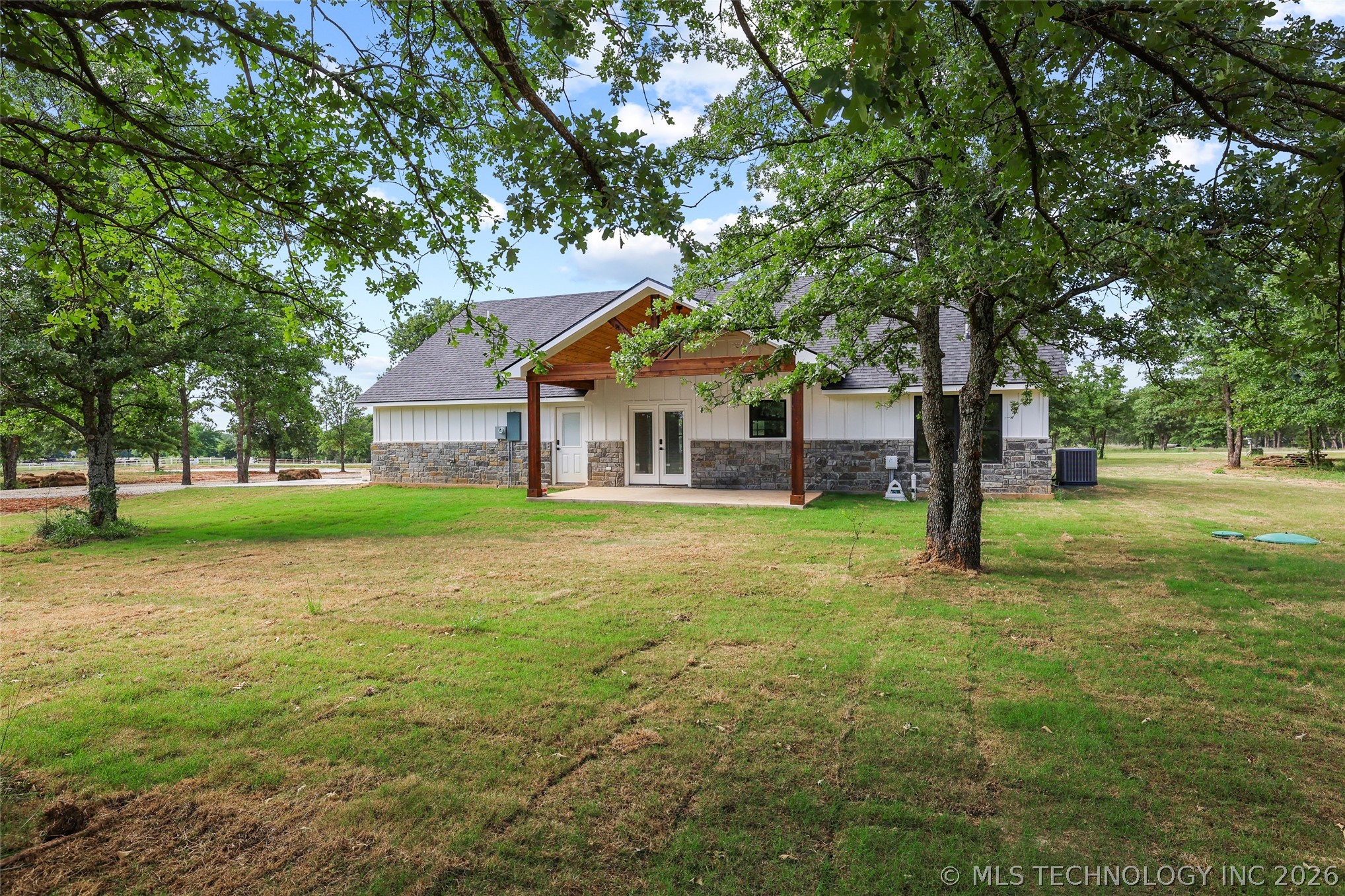 6914 Sims, Colbert, OK 74733 — photo 3